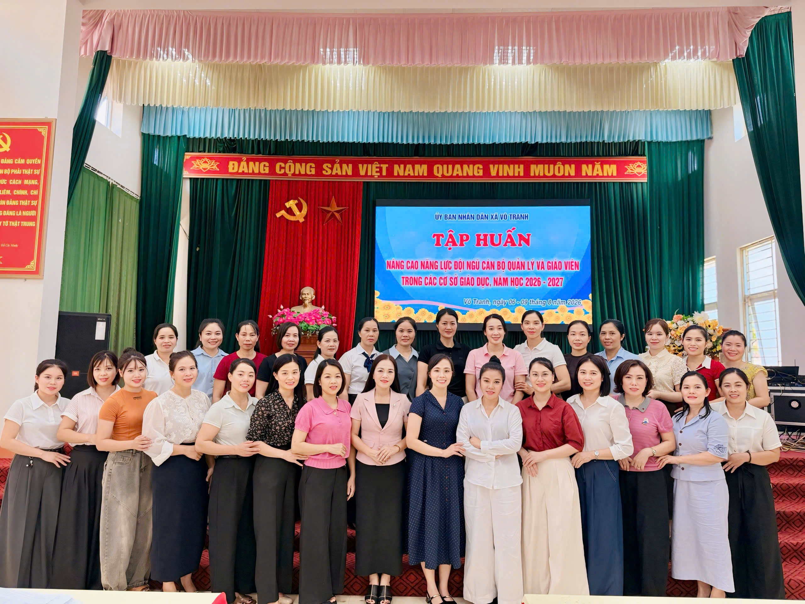 XÃ VÔ TRANH TỔ CHỨC TẬP HUẤN NÂNG CAO NĂNG LỰC ĐỘI NGŨ CÁN BỘ QUẢN LÝ, GIÁO VIÊN CÁC CƠ SỞ GIÁO DỤC MẦM NON 