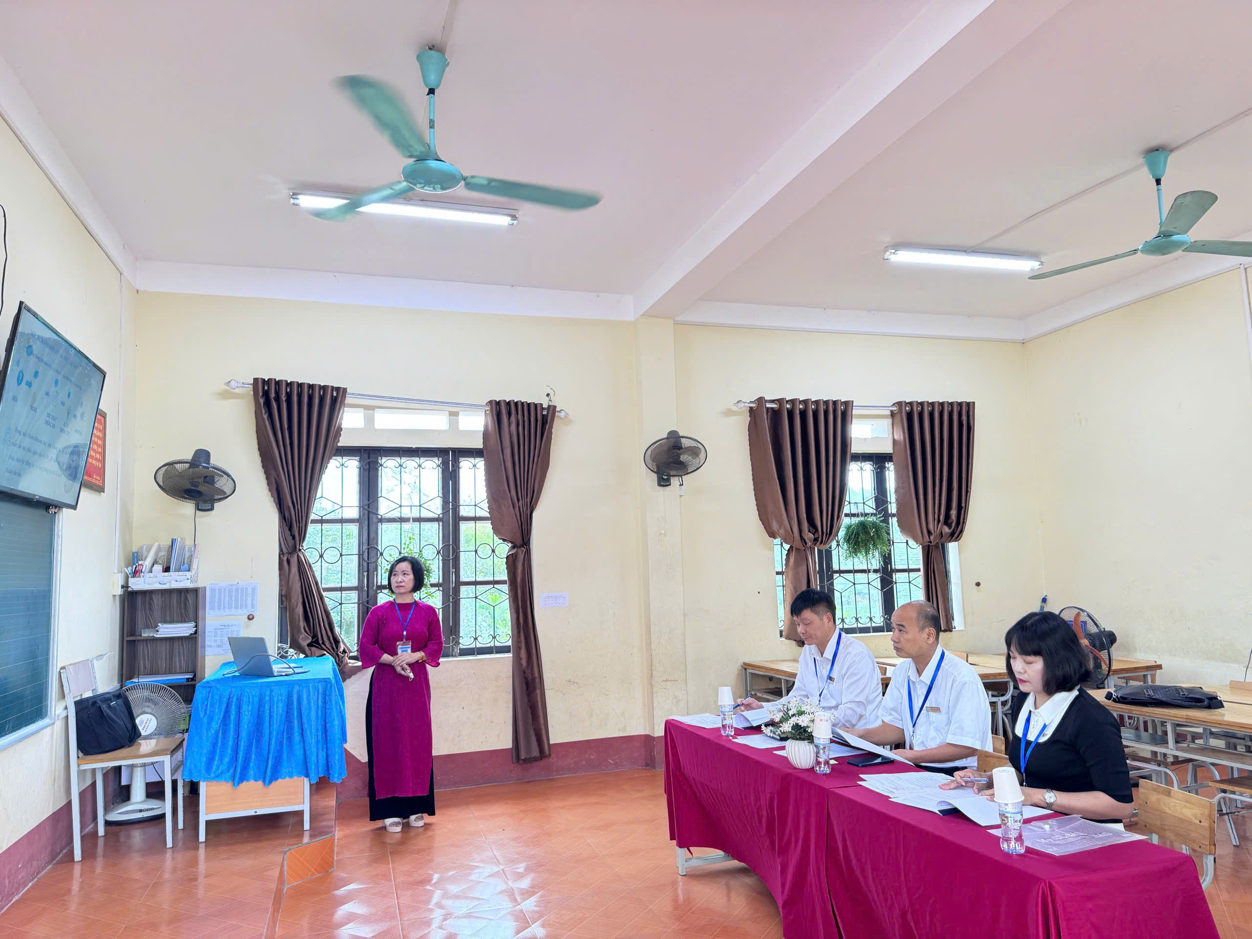 VÔ TRANH KHAI MẠC HỘI THI GIÁO VIÊN DẠY GIỎI NĂM HỌC 2026 - 2027