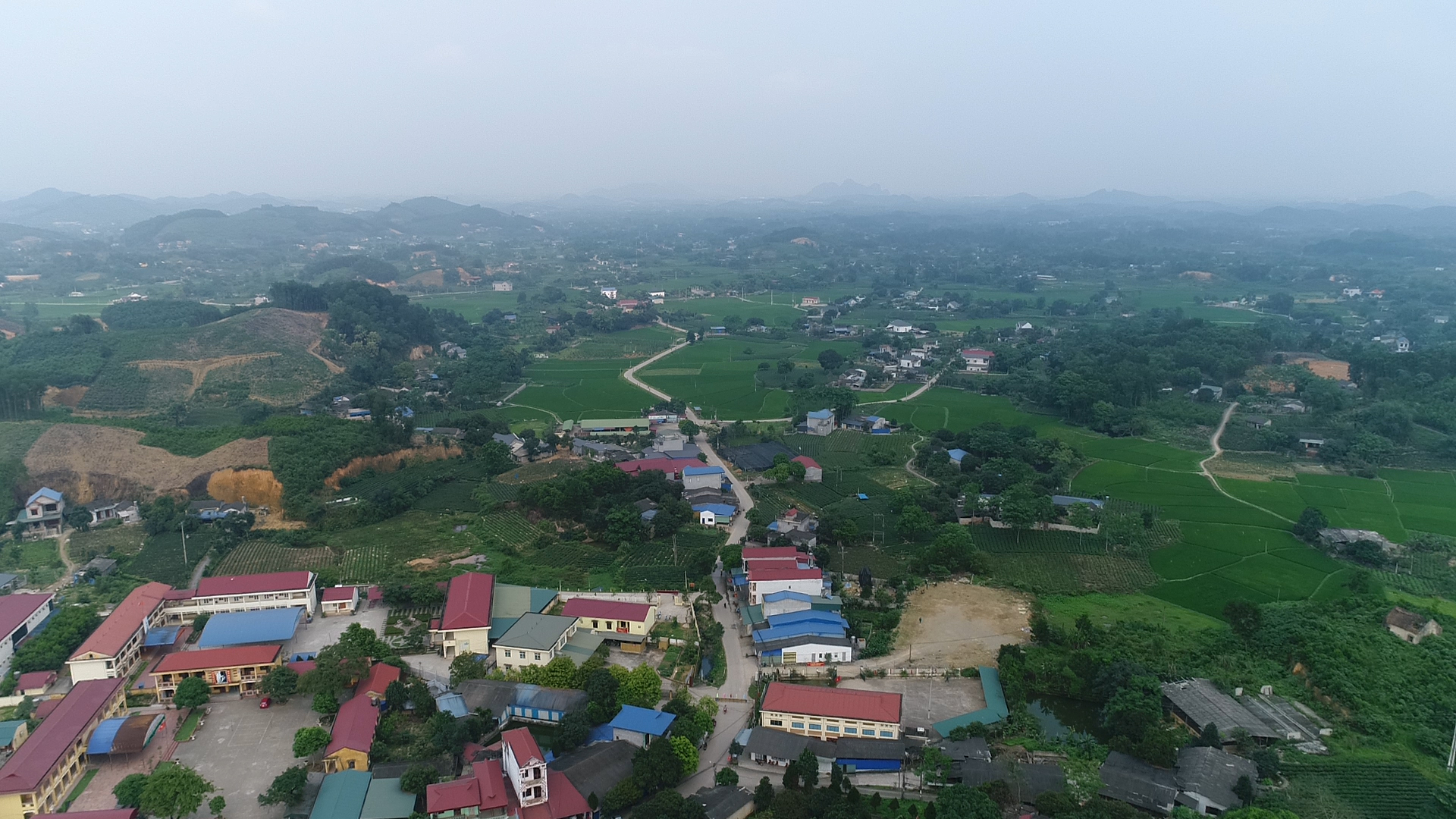 NGƯỜI DÂN QUAN TÂM ĐẾN VIỆC SẮP XẾP, TỔ CHỨC LẠI VÀ ĐỔI TÊN XÓM TRÊN ĐỊA BÀN XÃ VÔ TRANH