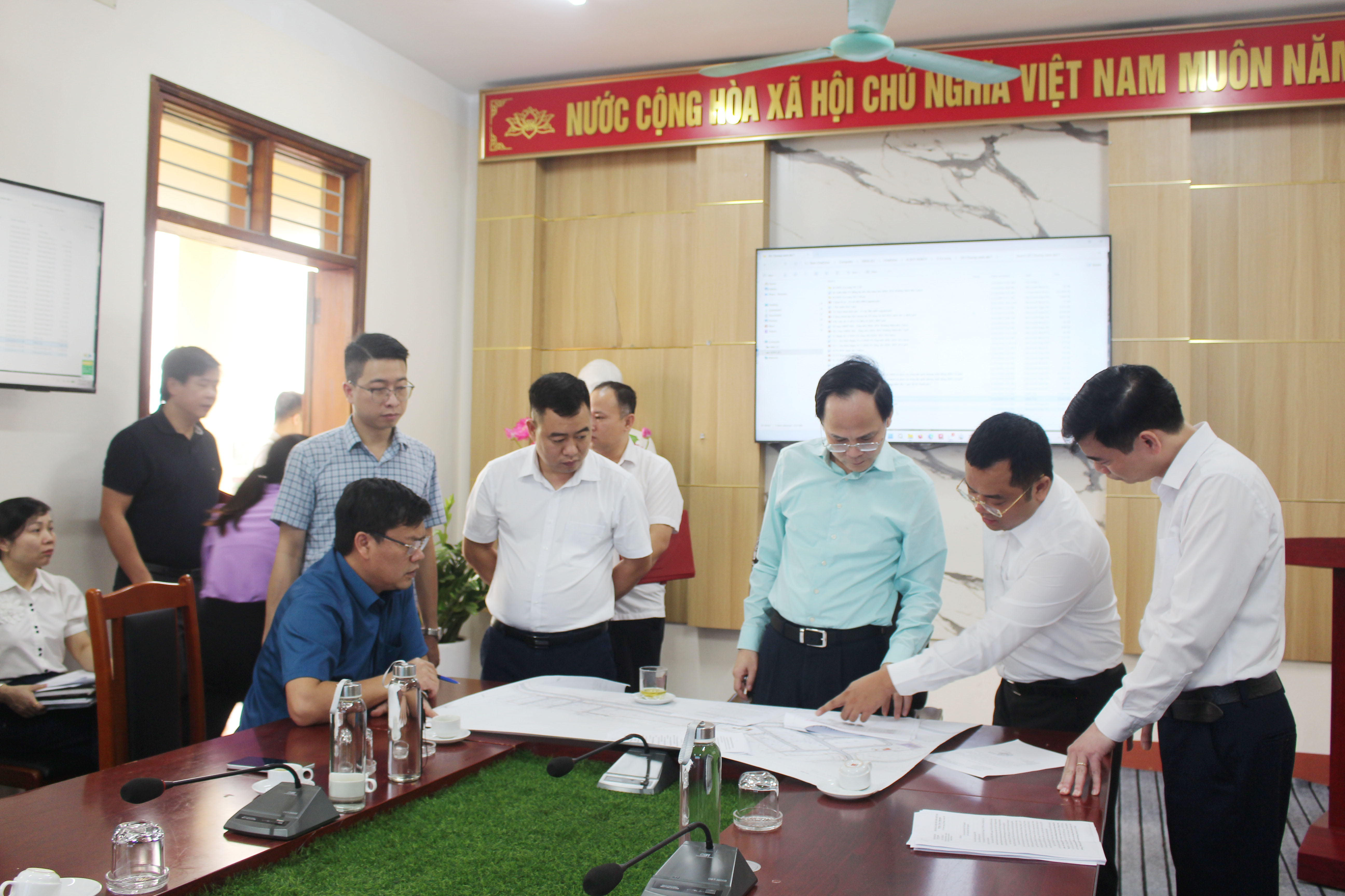 Đồng chí Phó Chủ tịch Thường trực UBND tỉnh kiểm tra tiến độ thực hiện dự án Đường vành đai I (đoạn Bờ Đậu, Phú Lương – Hóa Thượng) và tuyến tránh đô thị Hóa Thượng, Đồng Hỷ