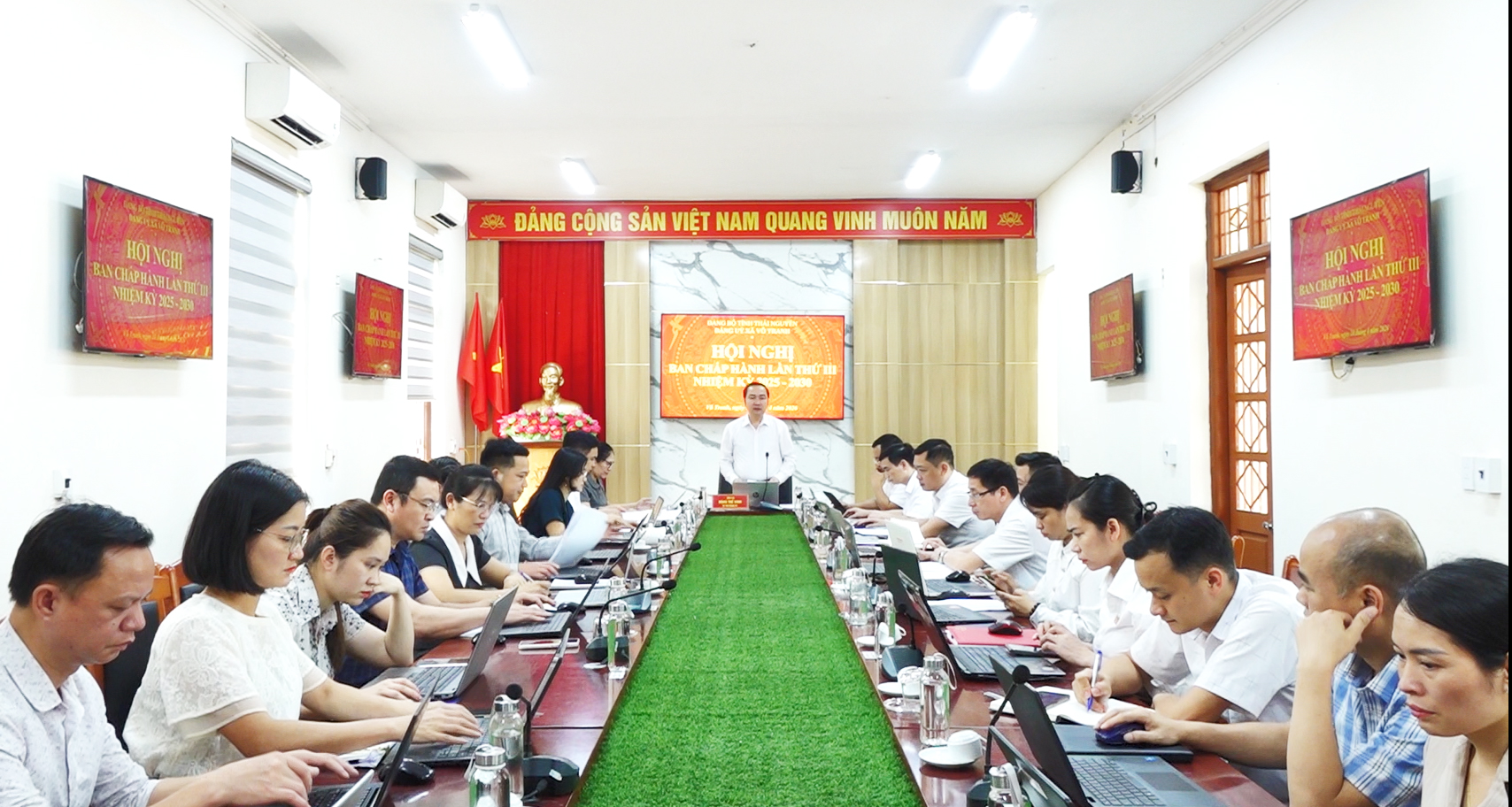Hội nghị Ban Chấp hành Đảng bộ xã lần thứ III