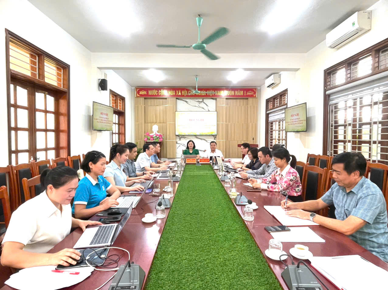 Hội nghị xây dựng kế hoạch tổ chức các hoạt động kỷ niệm 1 năm thành lập xã Vô Tranh và quảng bá sản phẩm trà