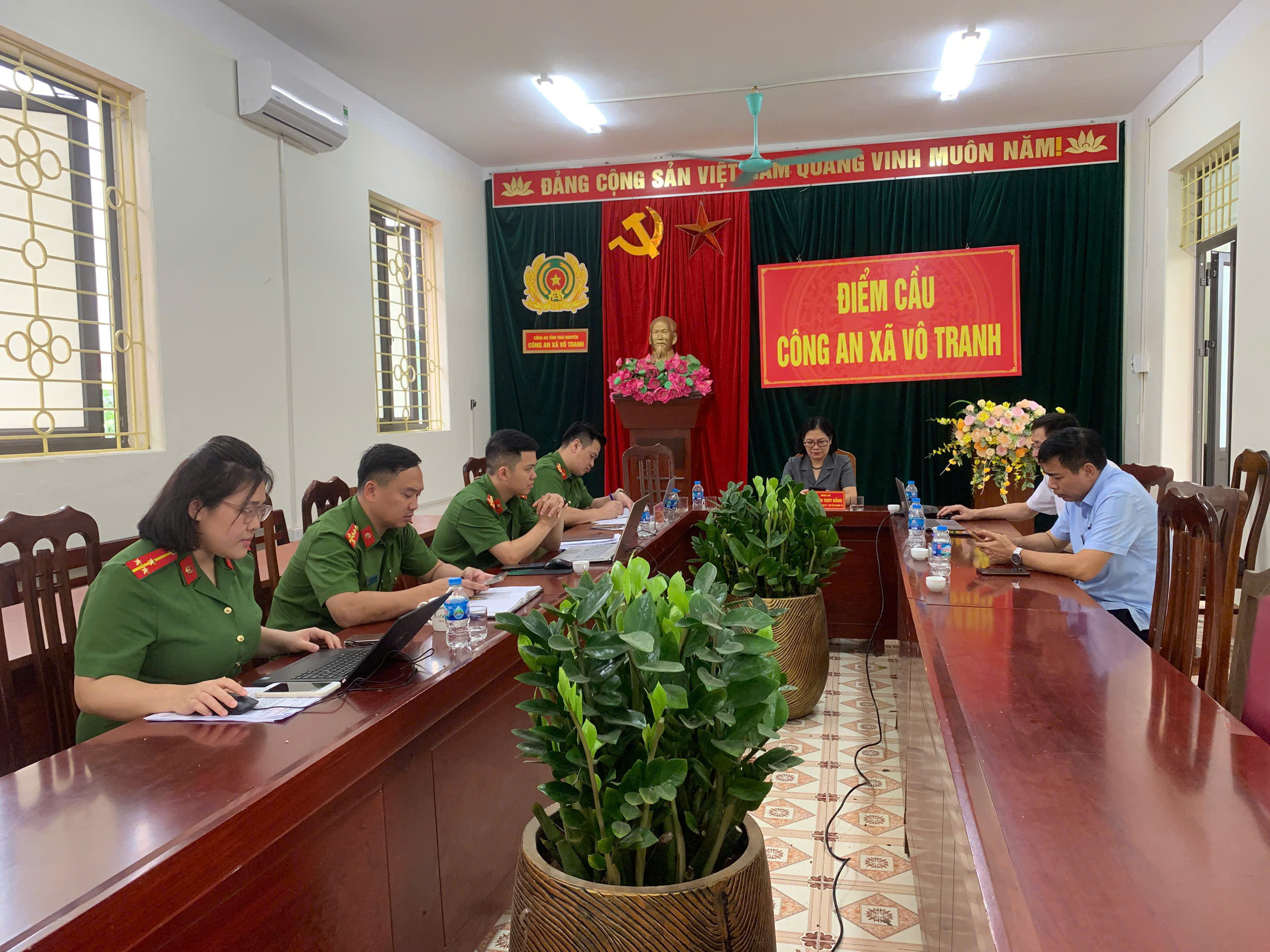 Xã Vô Tranh dự Hội nghị quán triệt Chỉ thị về công tác phòng cháy chữa cháy và cứu nạn, cứu hộ
