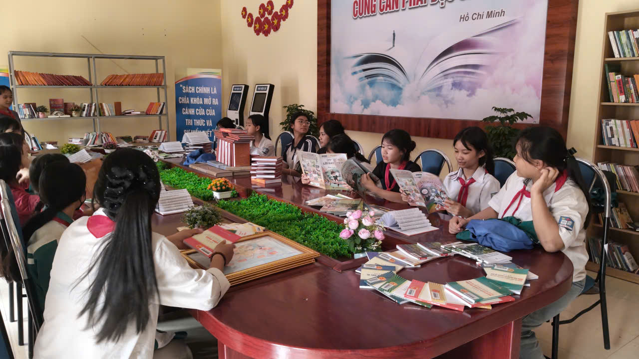 Phú Lương: Duy trì hiệu quả hoạt động điểm thư viện và sinh hoạt văn hóa cộng đồng