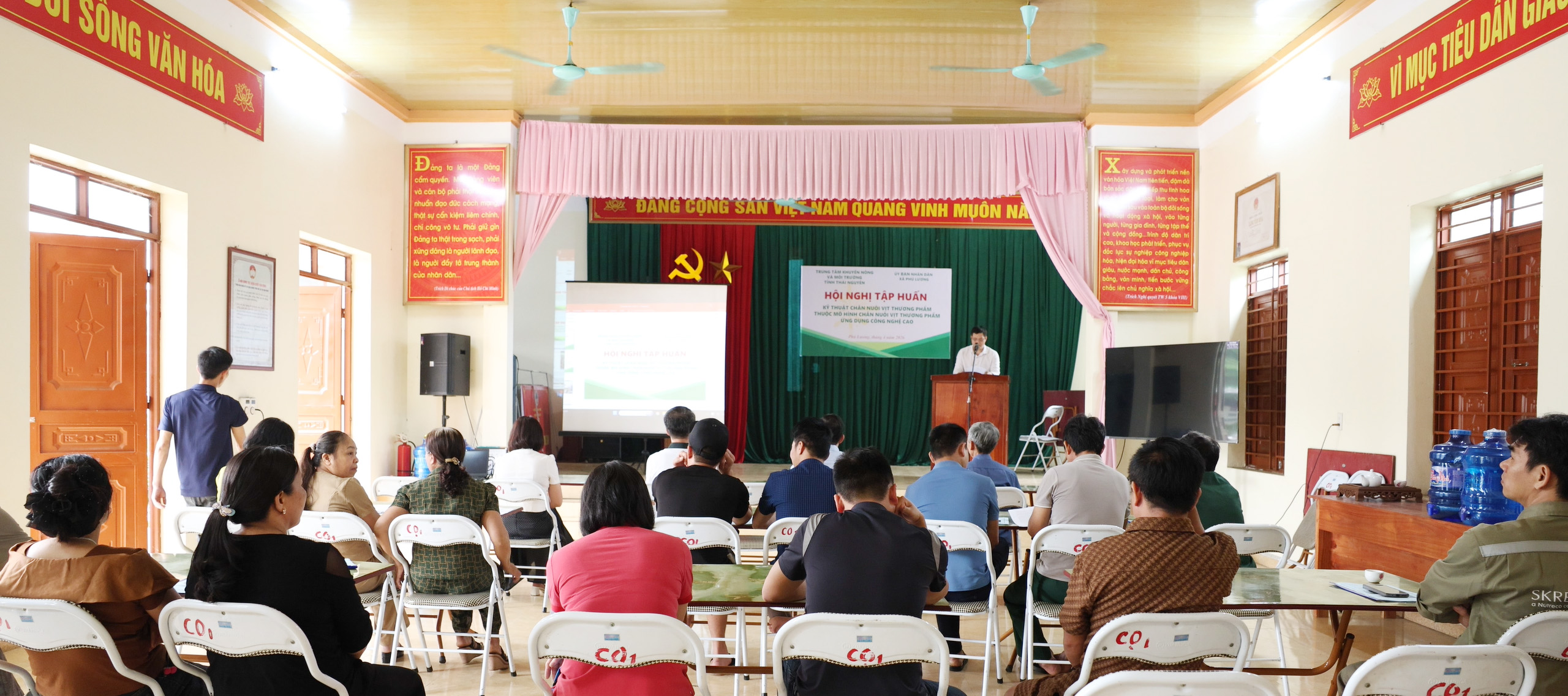 Hội nghị tập huấn kỹ thuật chăn nuôi vịt thương phẩm ứng dụng công nghệ cao