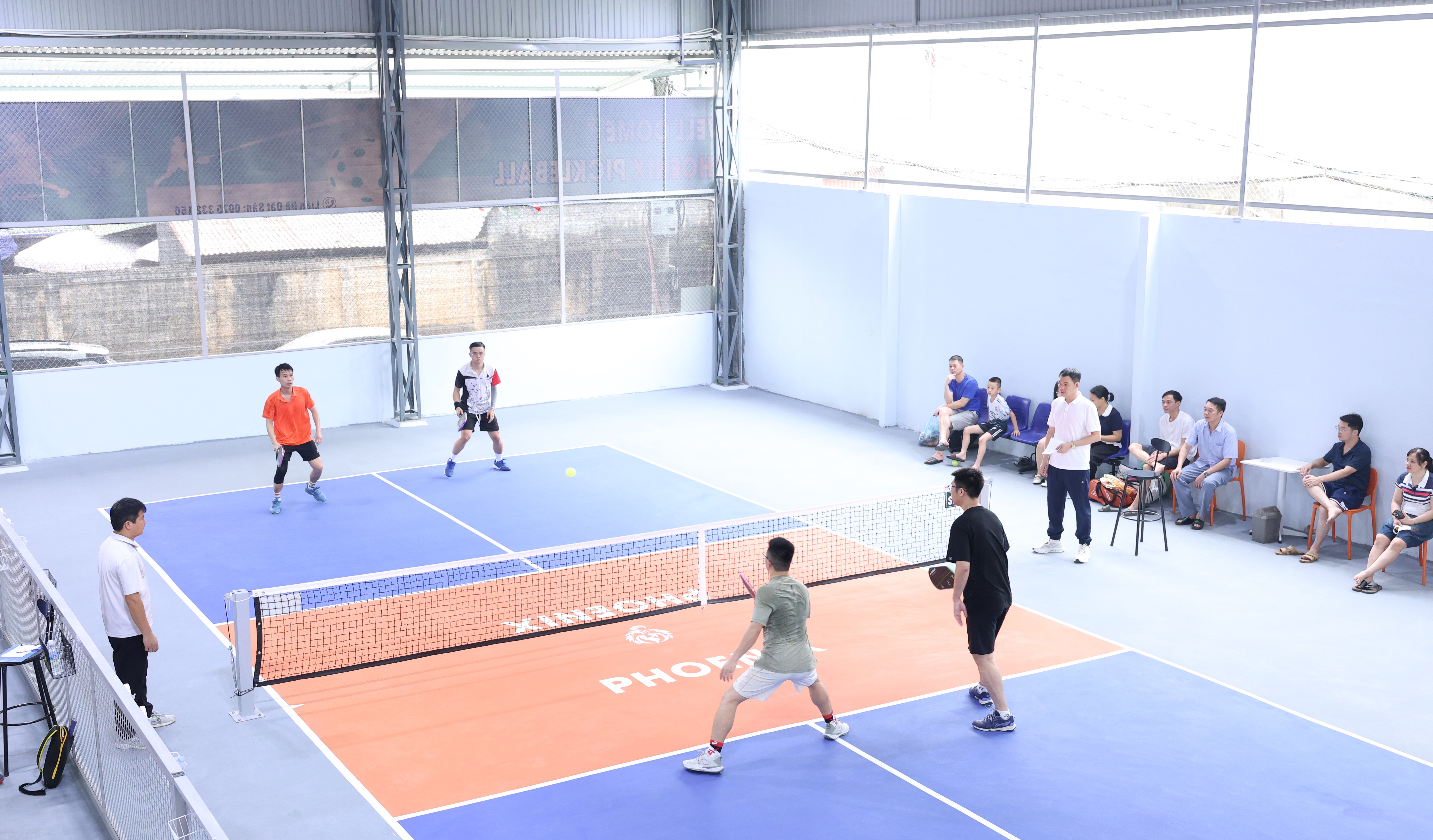 Gần 100 Cán bộ, công chức, viên chức hội tụ tại giải Pickleball xã Phú Lương năm 2026