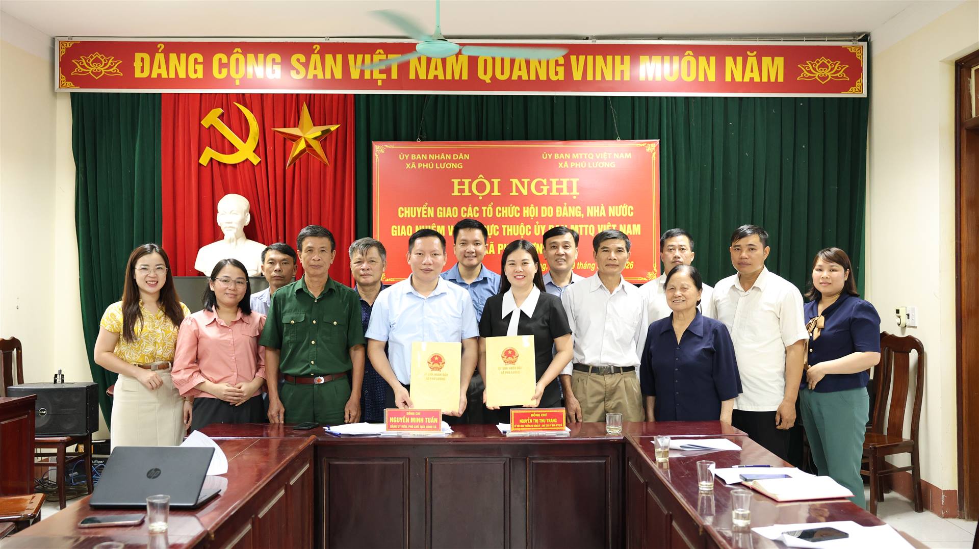 UBND xã Phú Lương chuyển giao các tổ chức Hội về trực thuộc Ủy ban MTTQ Việt Nam xã