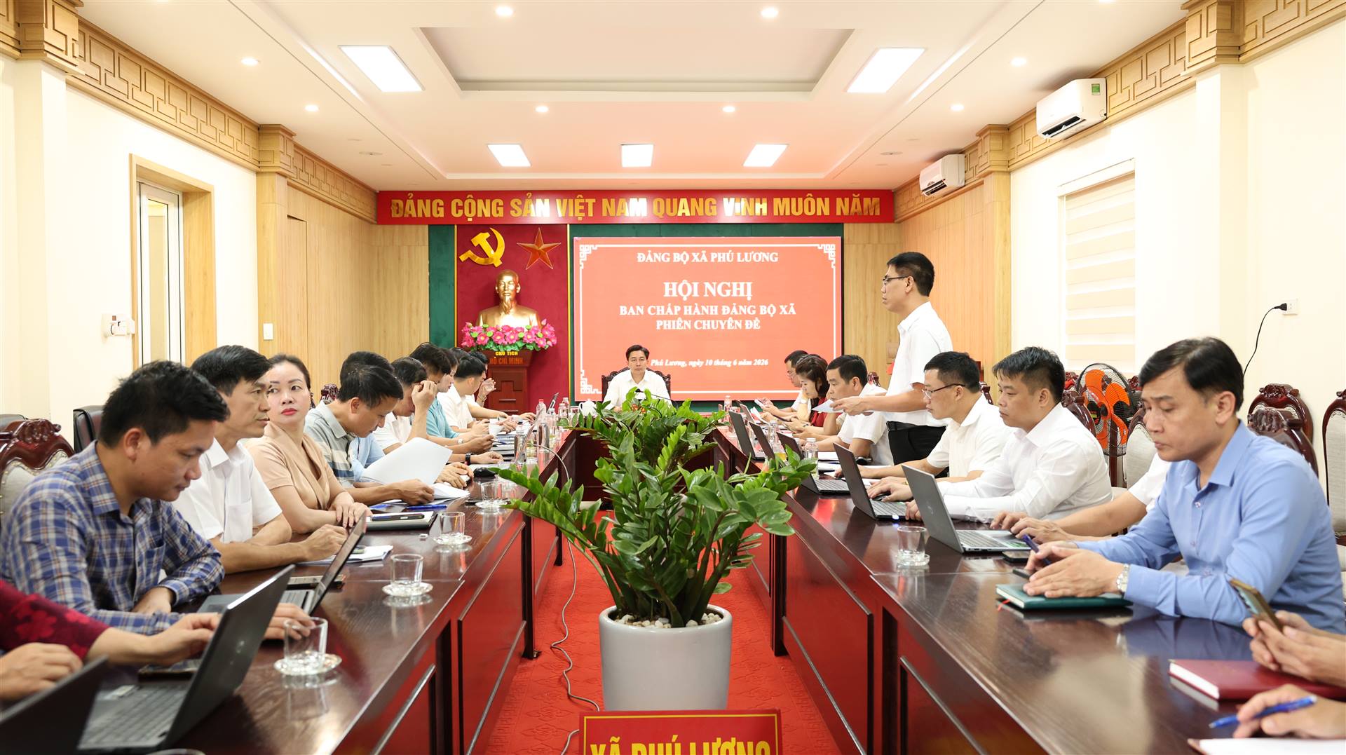 Đảng ủy xã Phú Lương tổ chức Hội nghị chuyên đề cho ý kiến vào các Dự thảo quan trọng