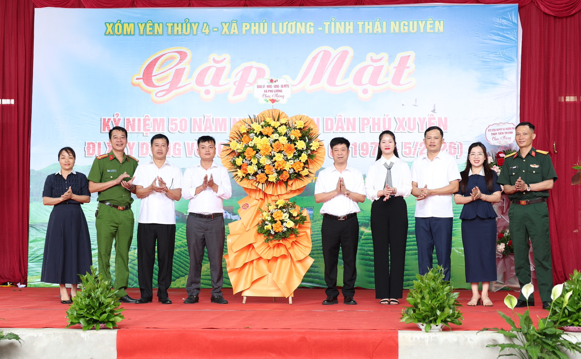 Xóm Yên Thủy 4 tổ chức gặp mặt Kỷ niệm 50 năm ngày nhân dân Phú Xuyên lên xây dựng vùng kinh tế mới