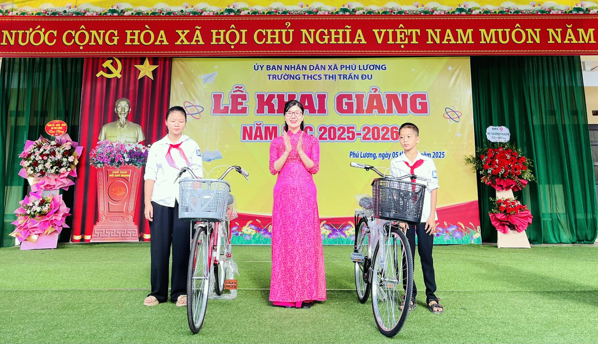 Anh-tin-bai