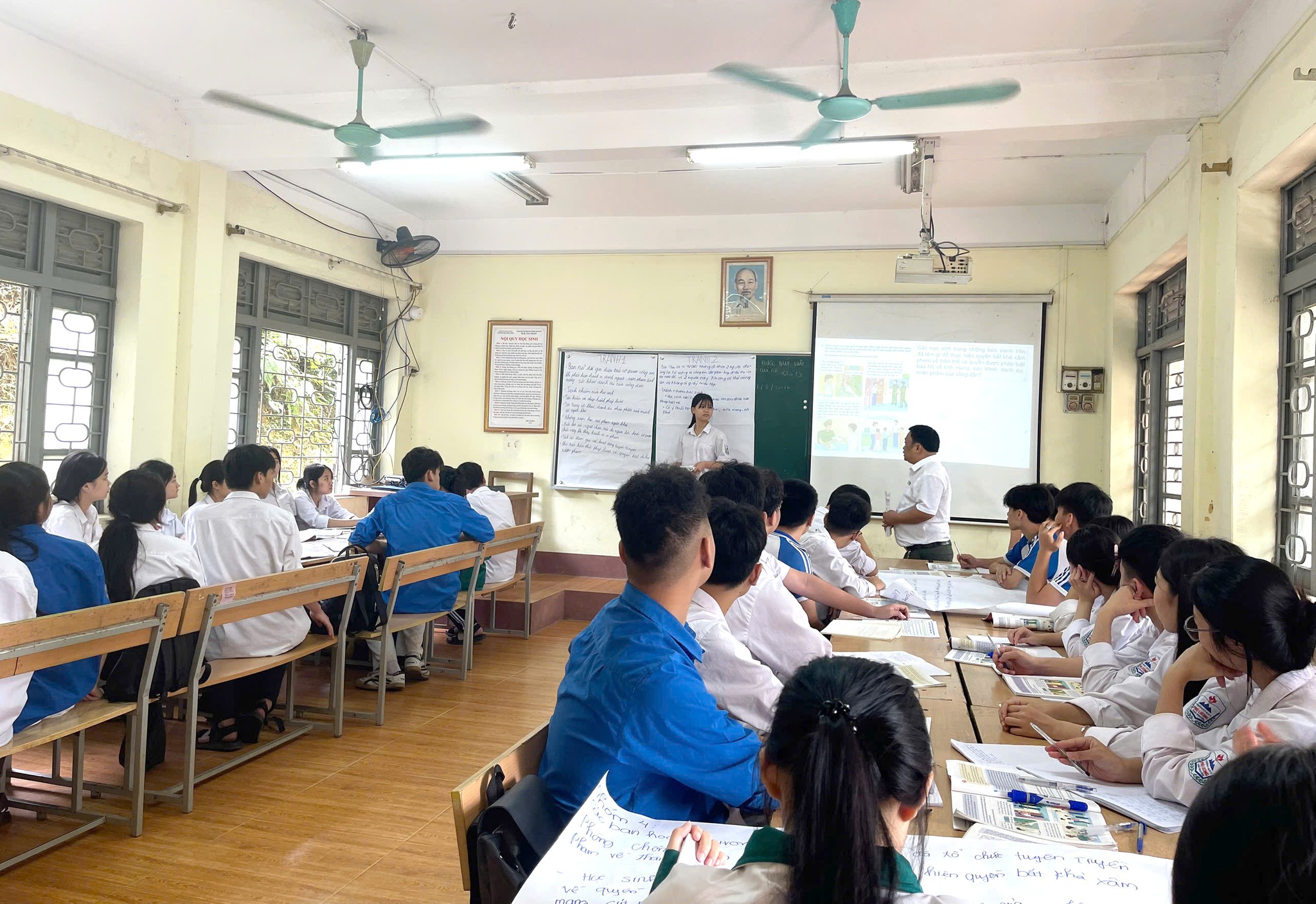 Anh-tin-bai