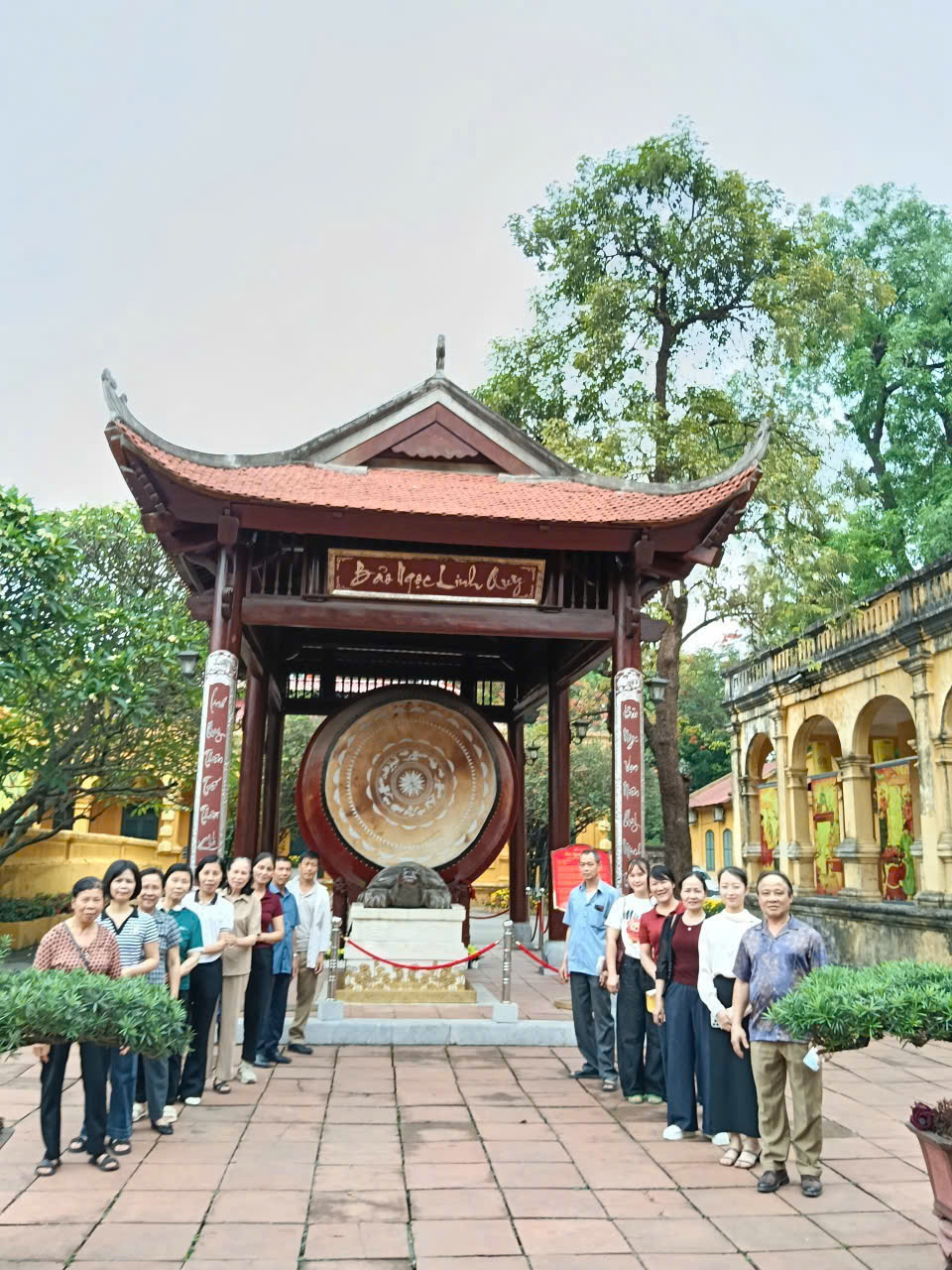 Anh-tin-bai