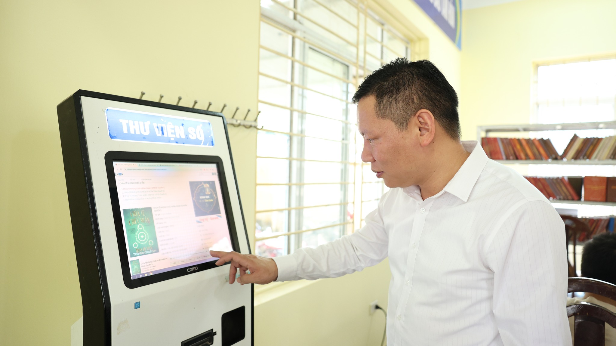 Anh-tin-bai