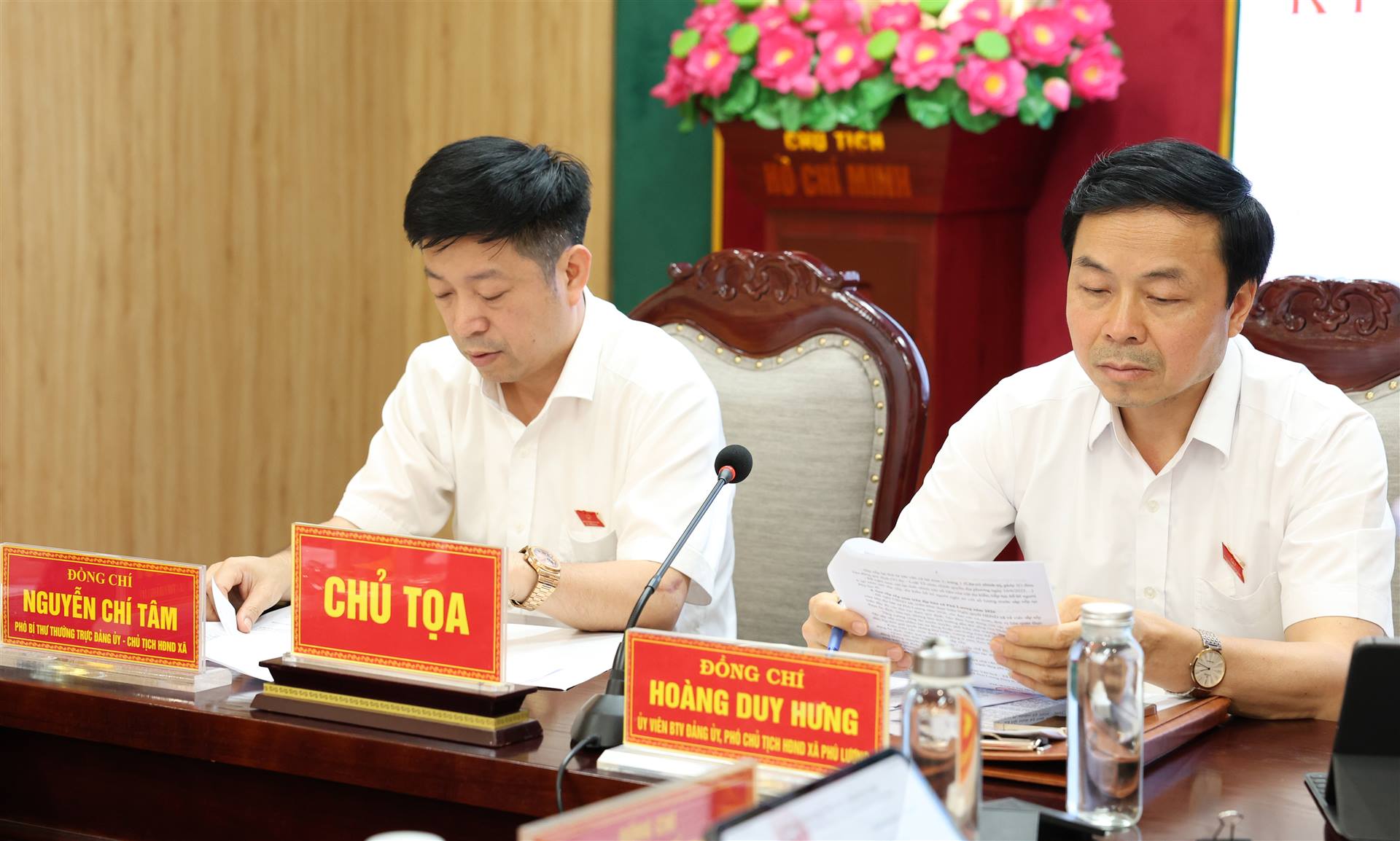 Anh-tin-bai