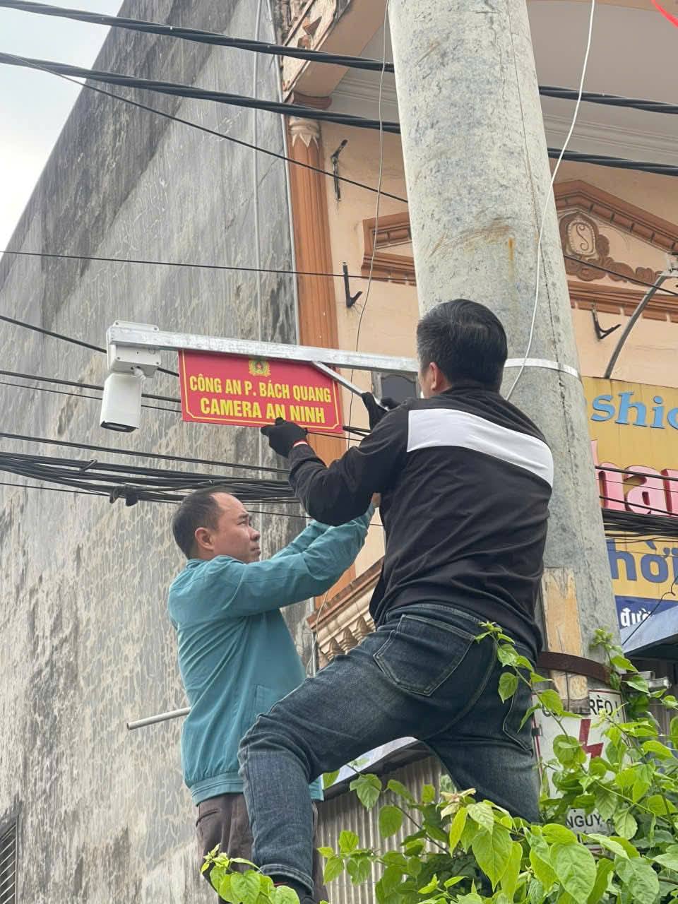 CÔNG AN PHƯỜNG BÁCH QUANG LÀM TỐT CÔNG TÁC VẬN ĐỘNG NHÂN DÂN LẮP CAMERA AN NINH