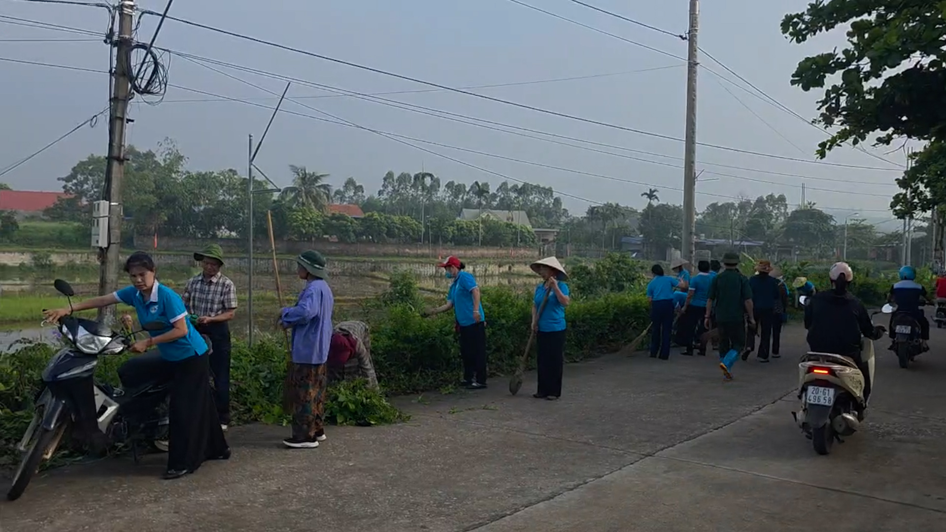 PHƯỜNG BÁ XUYÊN TỔ CHỨC LỄ PHÁT ĐỘNG PHONG TRÀO THI ĐUA “TOÀN DÂN CHUNG TAY BẢO VỆ MÔI TRƯỜNG, VÌ PHƯỜNG BÁ XUYÊN XANH - SẠCH - ĐẸP” NĂM 2026