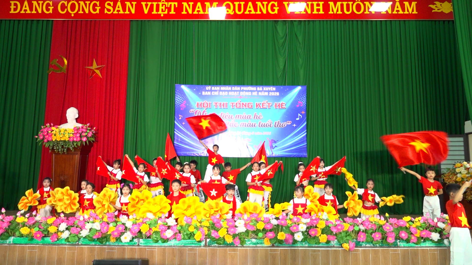 SÔI NỔI HỘI THI “NHỊP ĐIỆU MÙA HÈ - SẮC MÀU TUỔI THƠ” PHƯỜNG BÁ XUYÊN