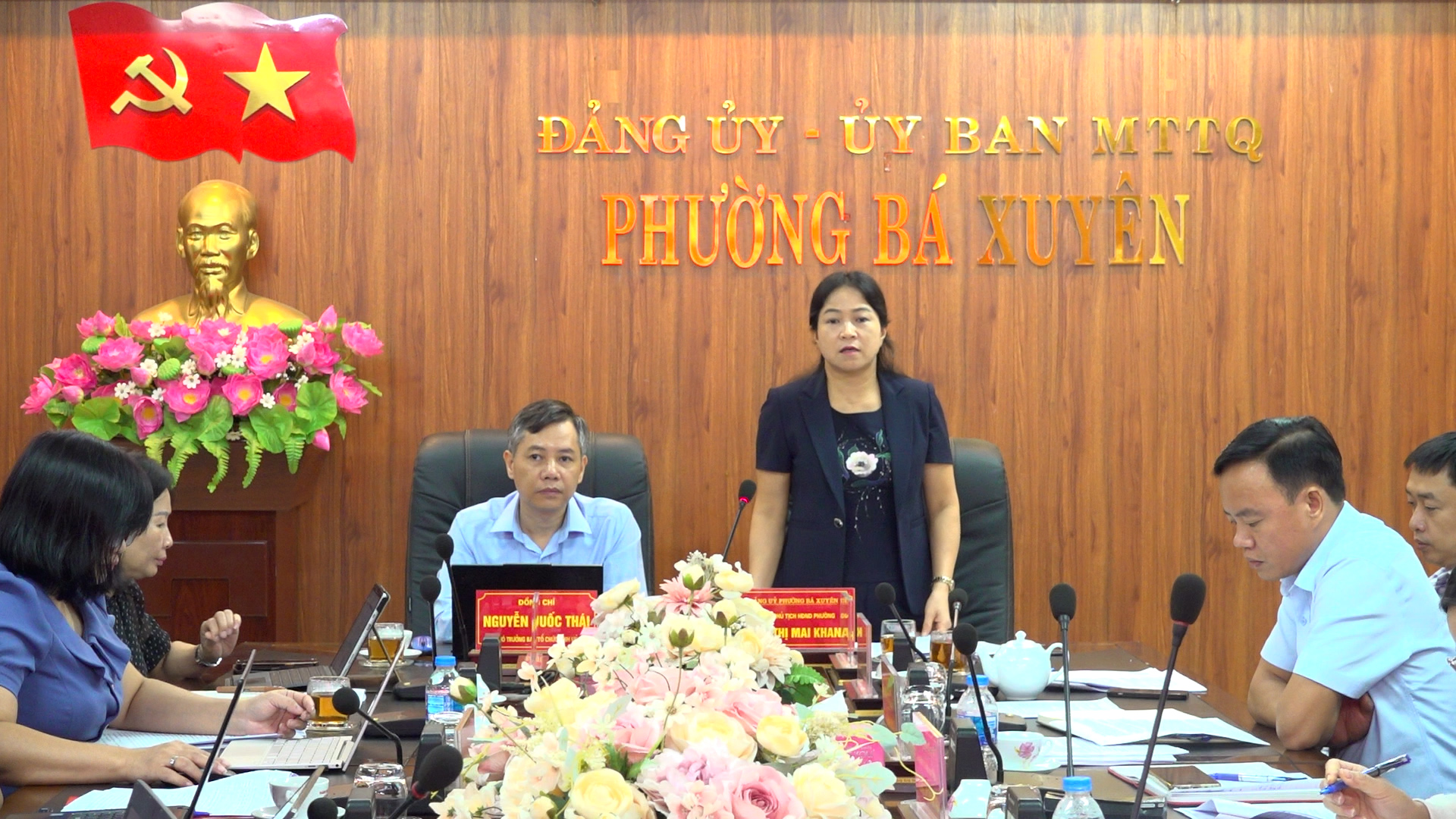 Anh-tin-bai