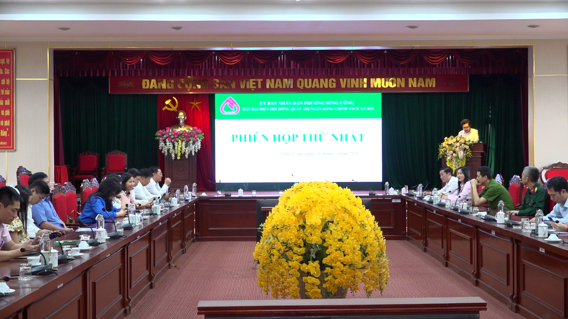 Anh-tin-bai