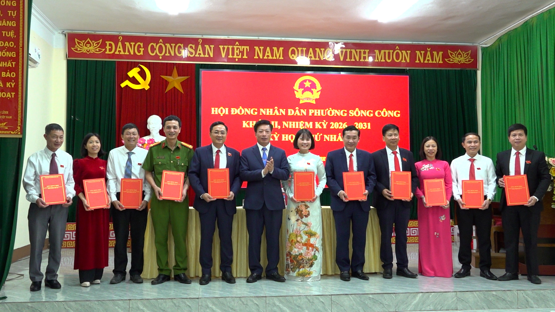 Anh-tin-bai