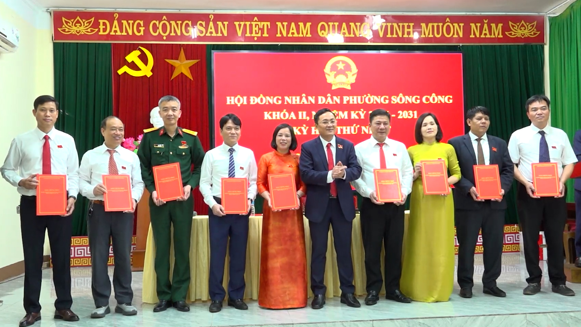Anh-tin-bai