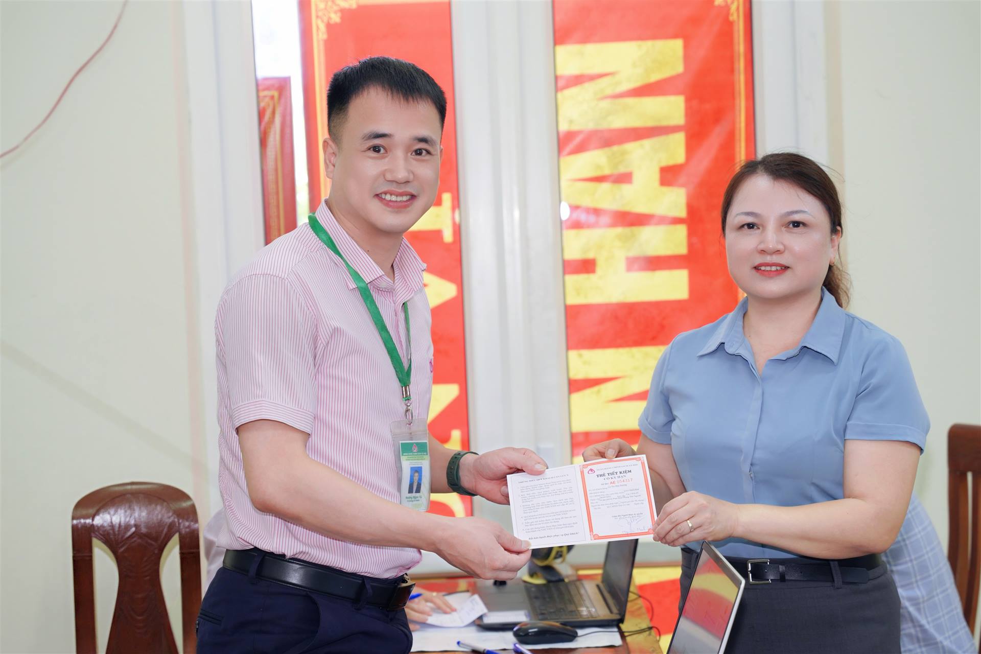 Anh-tin-bai