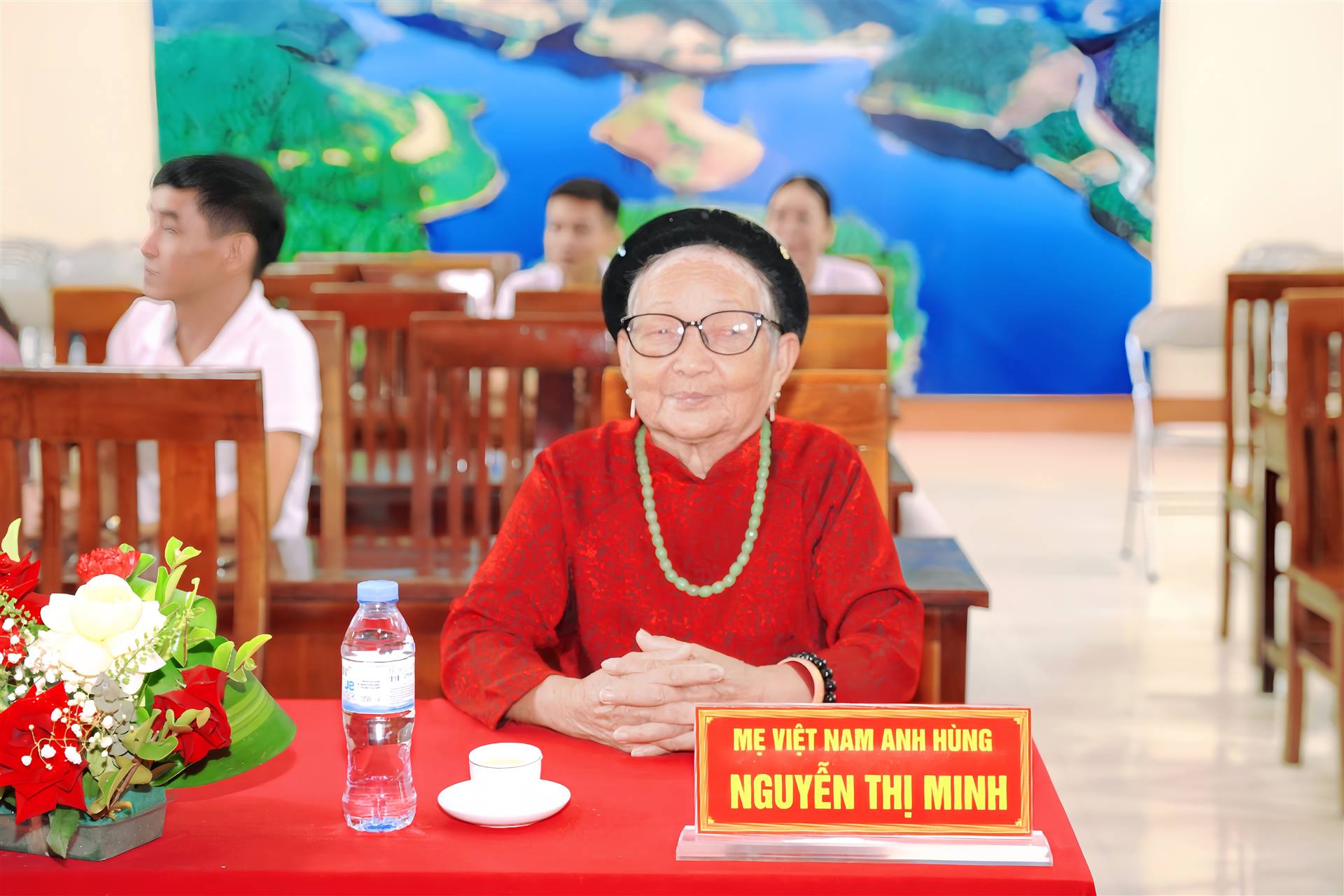 Anh-tin-bai