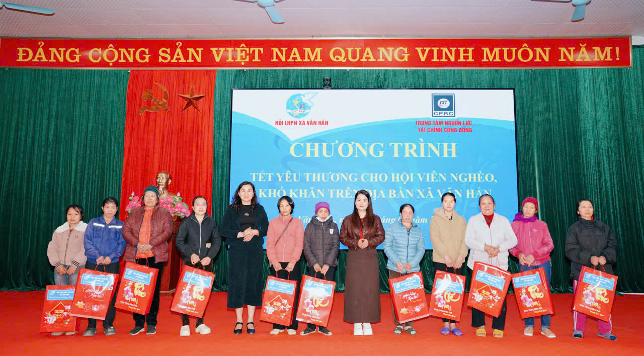 Hội Liên hiệp Phụ nữ xã Văn Hán phối hợp Trung tâm Nguồn lực Tài chính Cộng đồng tỉnh Thái Nguyên tổ chức Chương trình “Tết yêu thương cho hội viên nghèo, khó khăn trên địa bàn xã Văn Hán”.