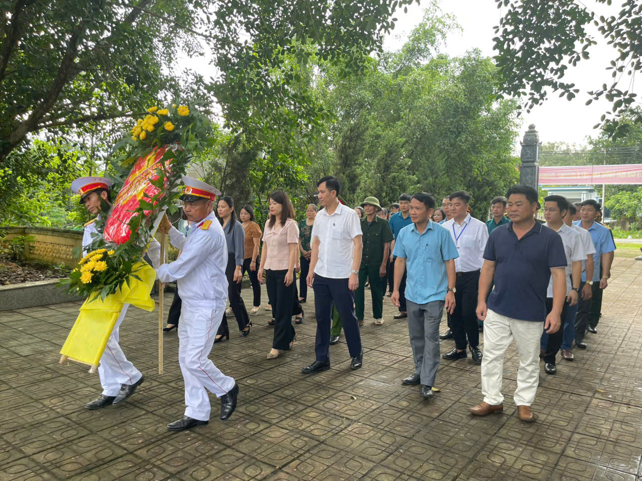 XÃ NAM HOÀ TỔ CHỨC LỄ DÂNG HƯƠNG TƯỞNG NIỆM CÁC ANH HÙNG LIỆT SĨ NHÂN KỶ NIỆM 78 NĂM NGÀY THƯƠNG BINH, LIỆT SĨ (27/7/1947 – 27/7/2025)