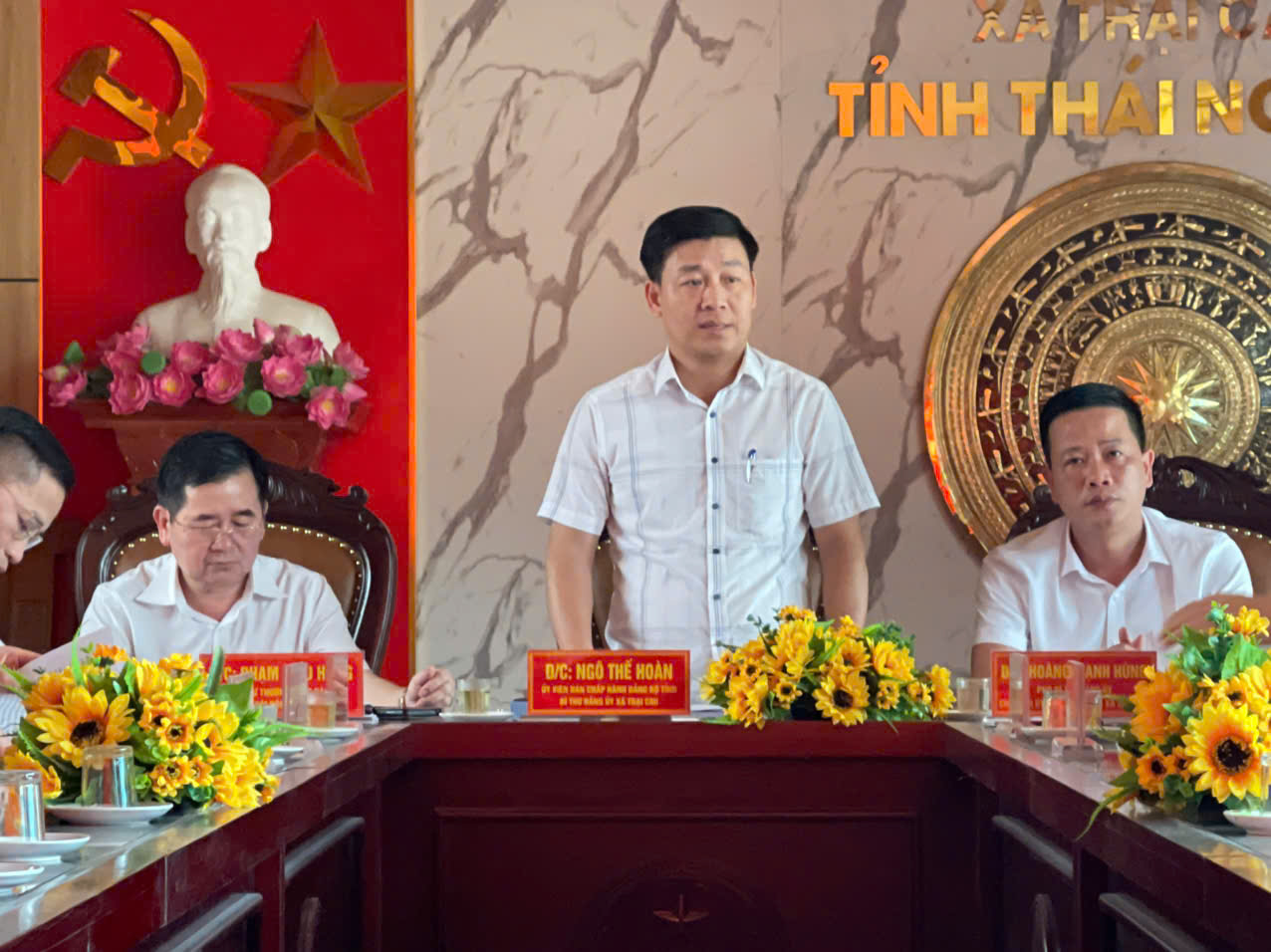 Anh-tin-bai