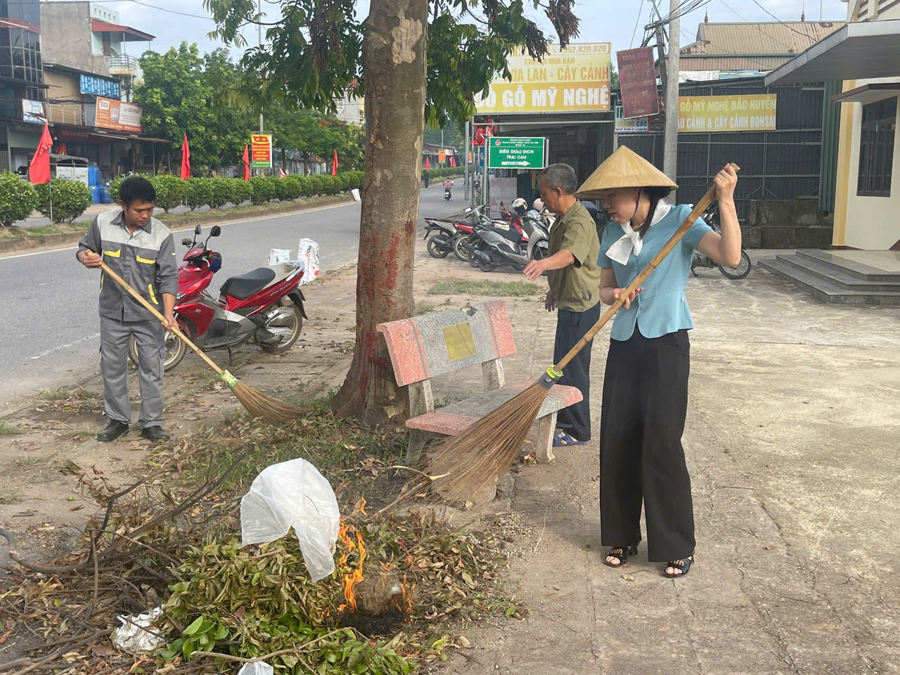 Anh-tin-bai