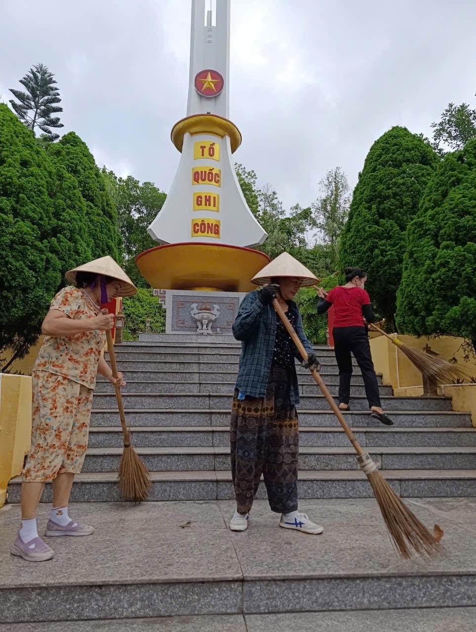 Anh-tin-bai
