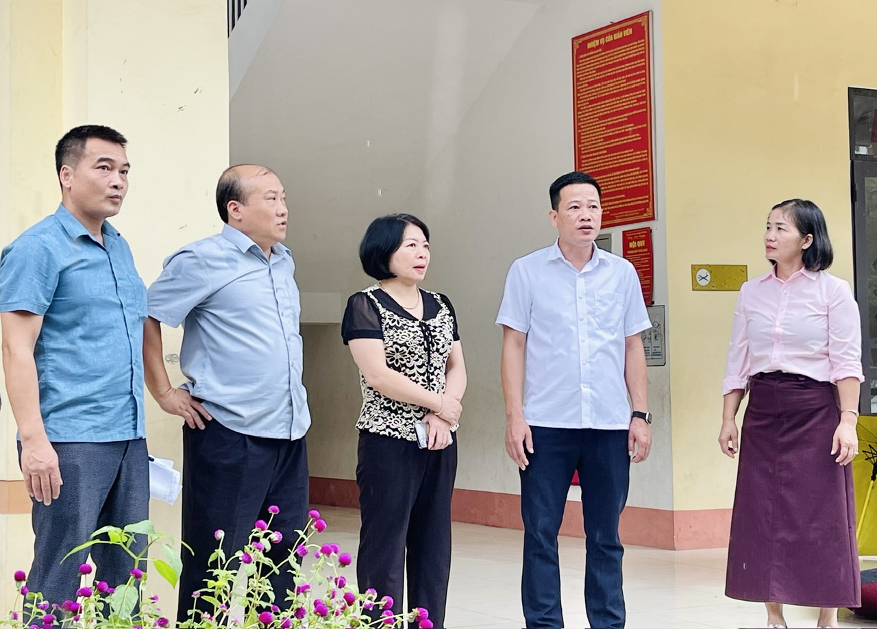 Anh-tin-bai