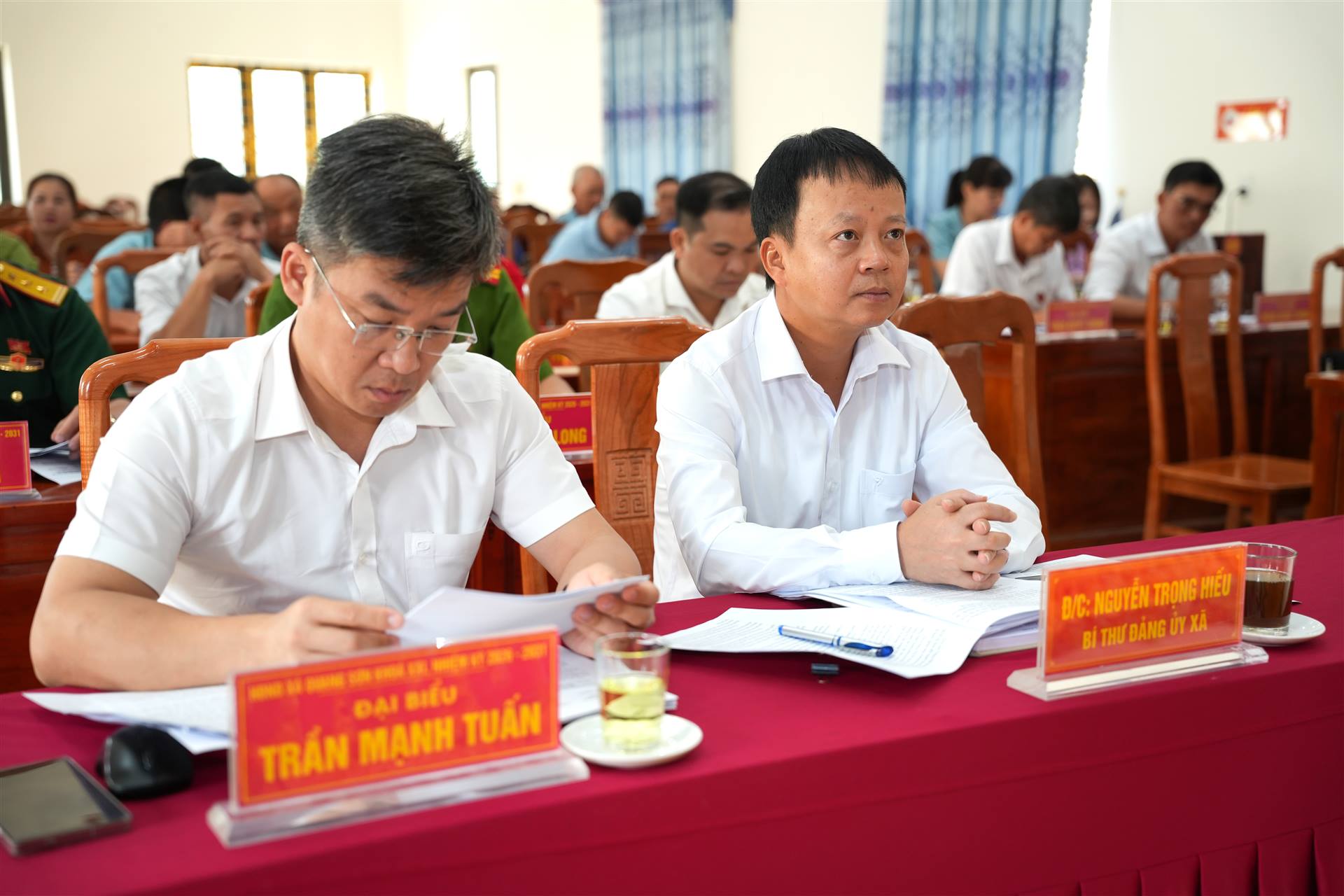 Anh-tin-bai