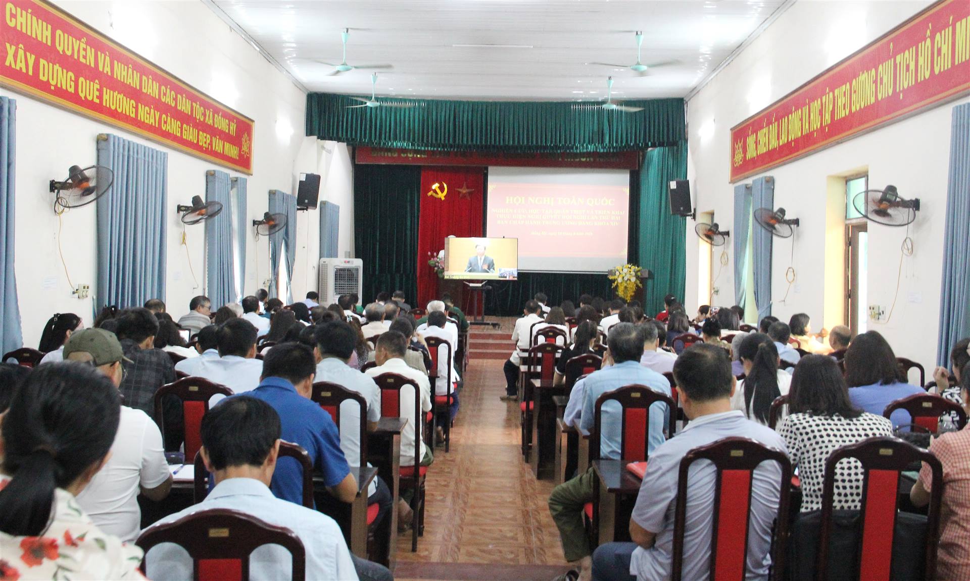 Gần 2,2 triệu đại biểu quán triệt Nghị quyết Trung ương 2 khoá XIV