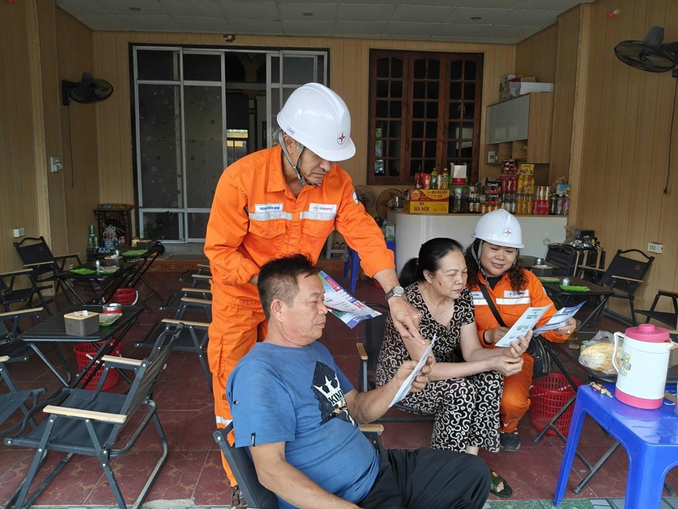 Đội QLĐLKV Đồng Hỷ: Lan tỏa thông điệp tiết kiệm điện, hưởng ứng Giờ Trái Đất 2026