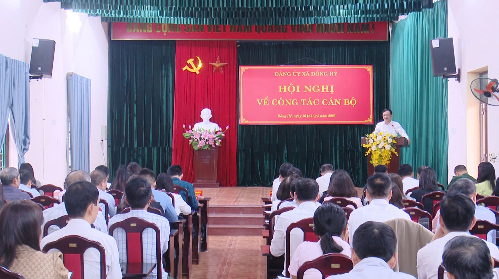 Ban thường vụ Đảng uỷ xã tổ chức các hội nghị về công tác cán bộ