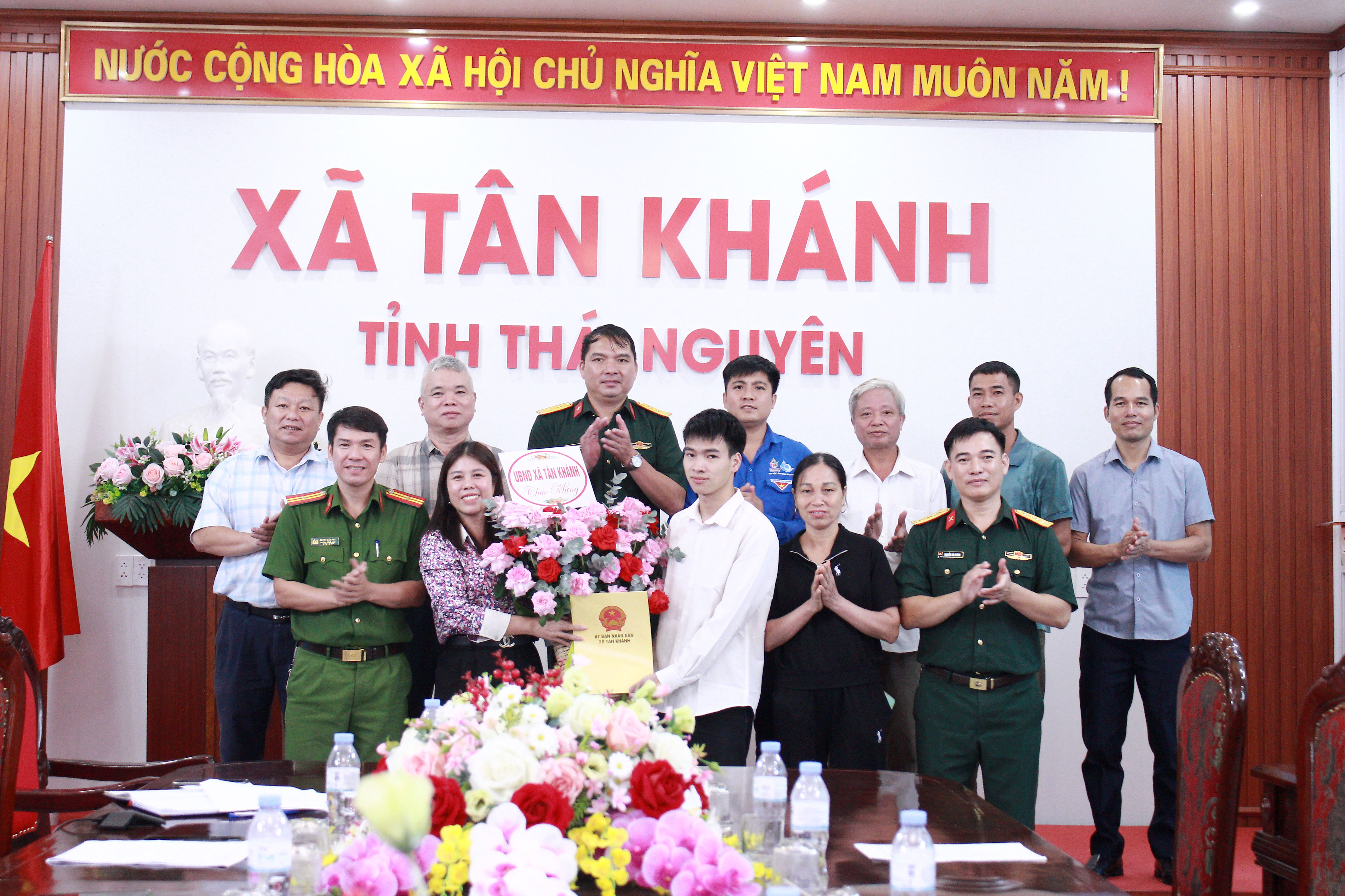 BAN TUYỂN SINH QUÂN SỰ XÃ TÂN KHÁNH GẶP MẶT THÍ SINH TRÚNG TUYỂN HỌC VIỆN KỸ THUẬT QUÂN SỰ NĂM 2026