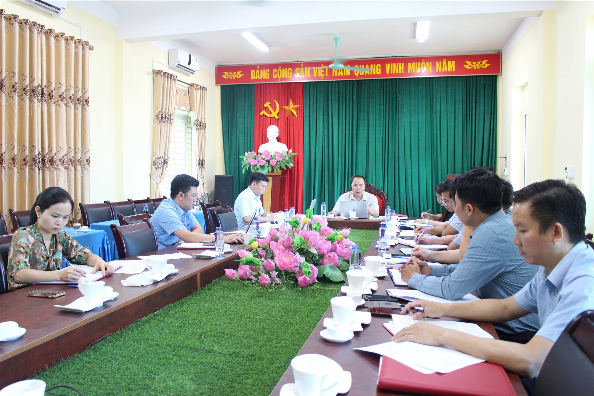 Hội nghị Thường trực Đảng ủy xã Tân Khánh Tuần 1 tháng 6/2026