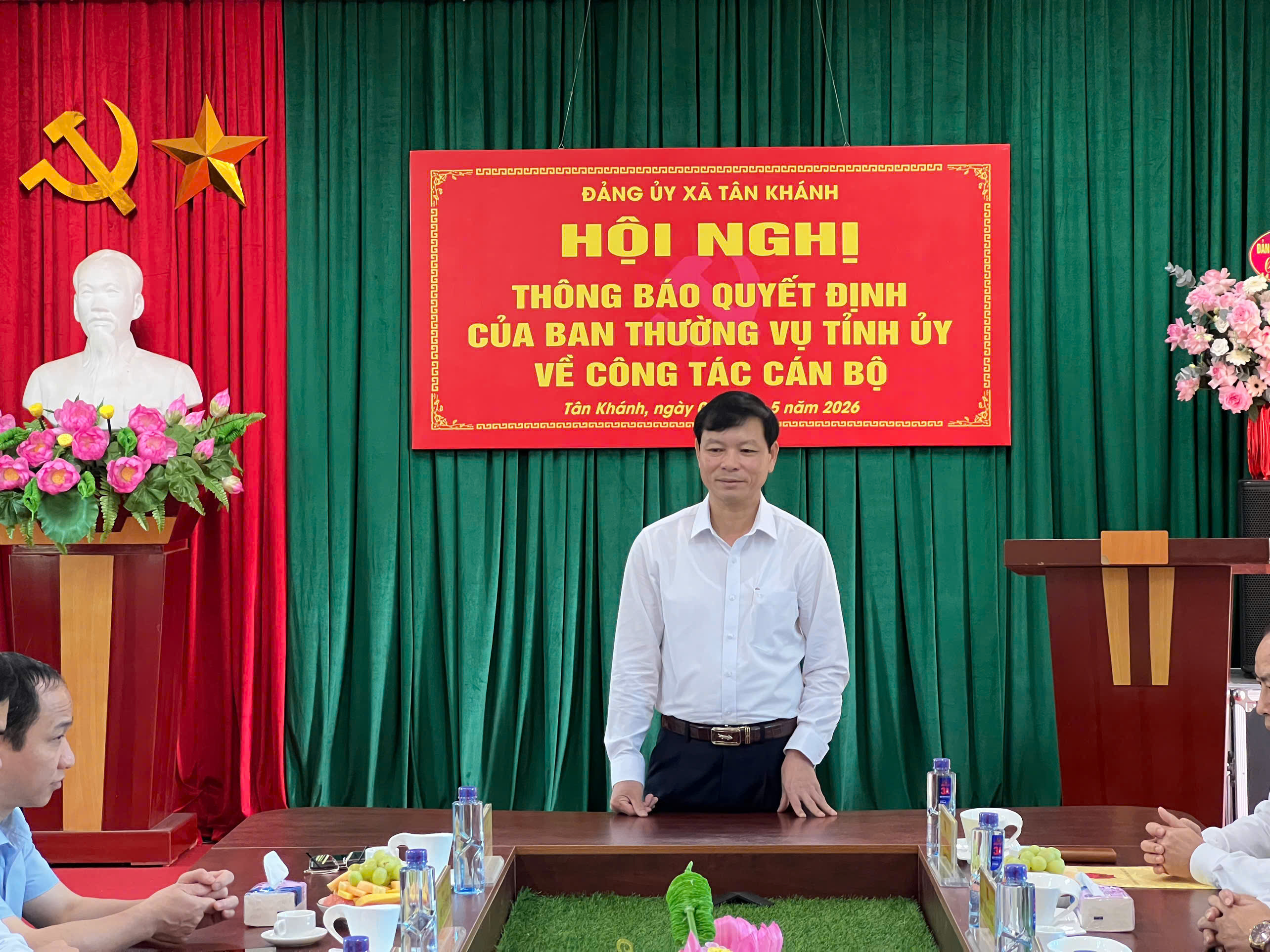 Anh-tin-bai