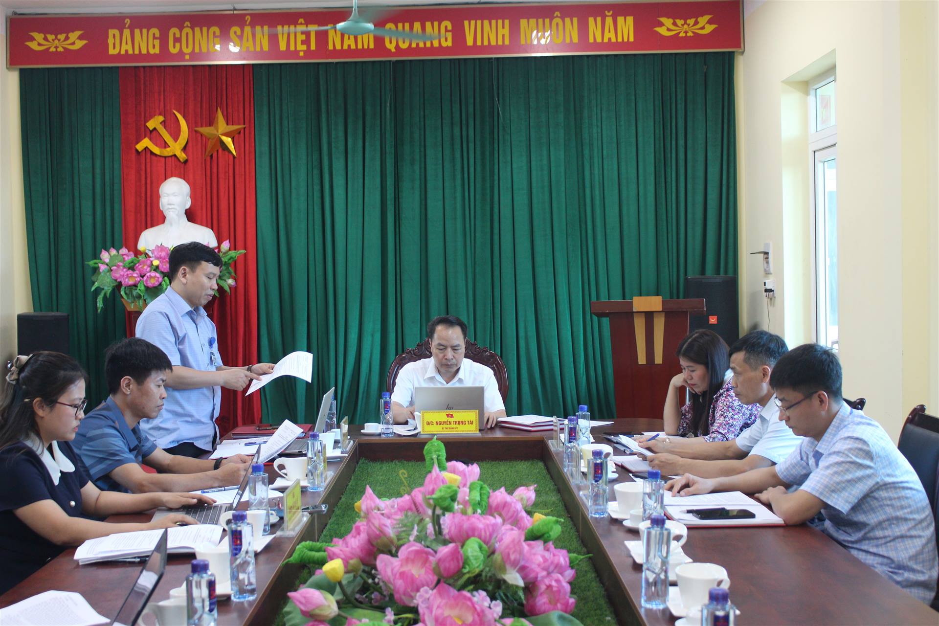 Anh-tin-bai
