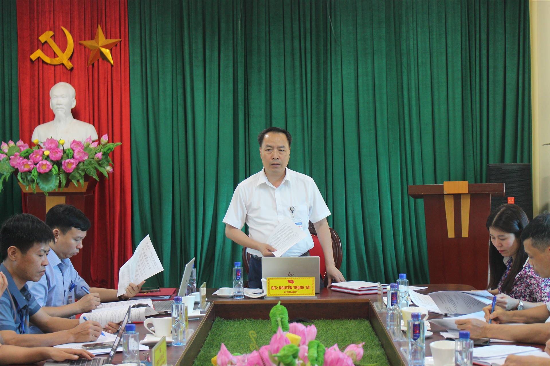 Anh-tin-bai