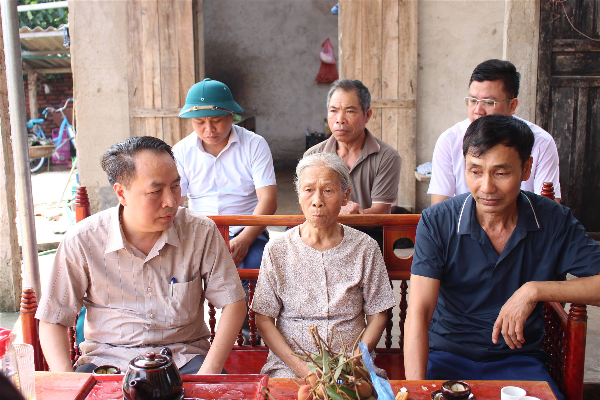 Anh-tin-bai
