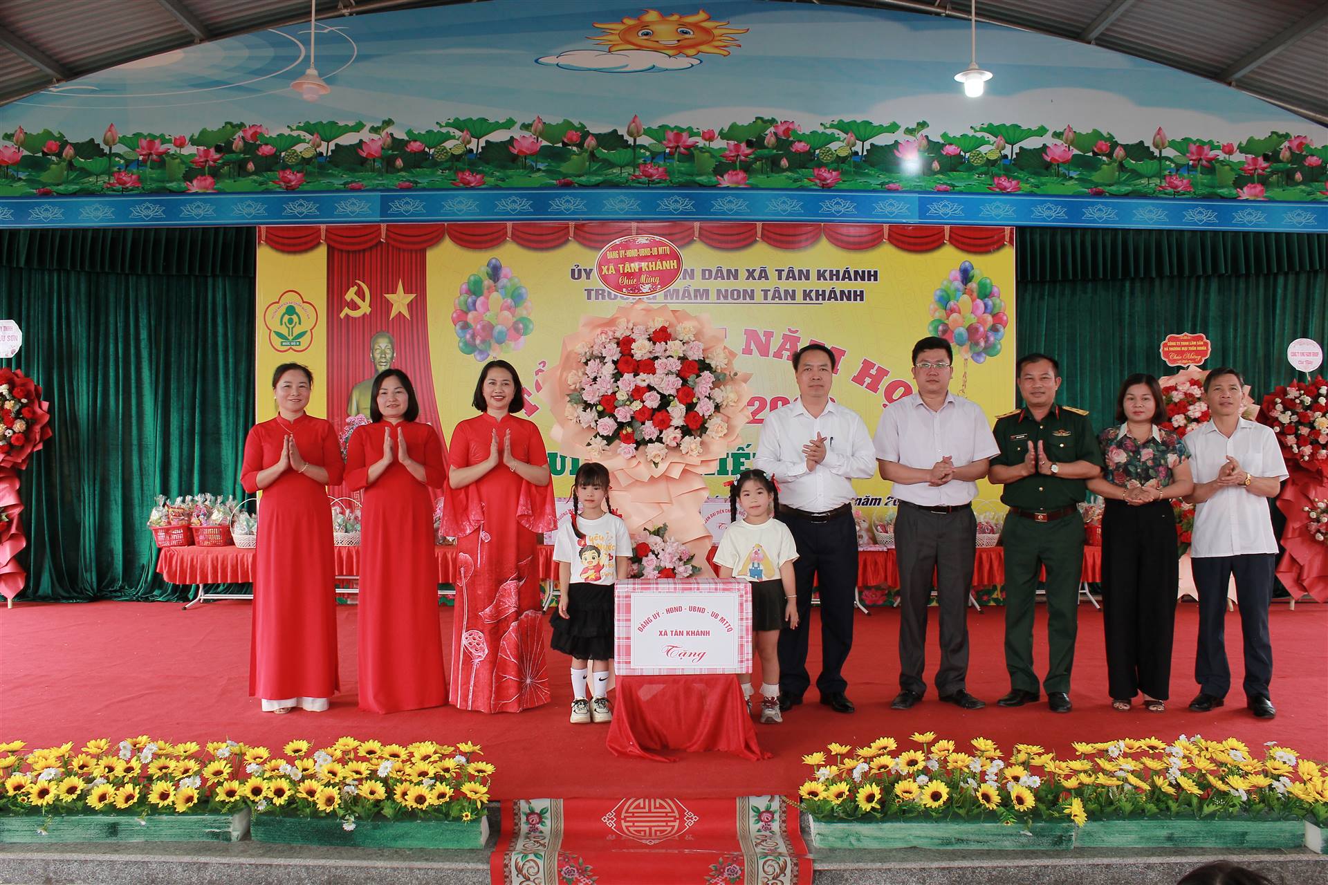 Anh-tin-bai