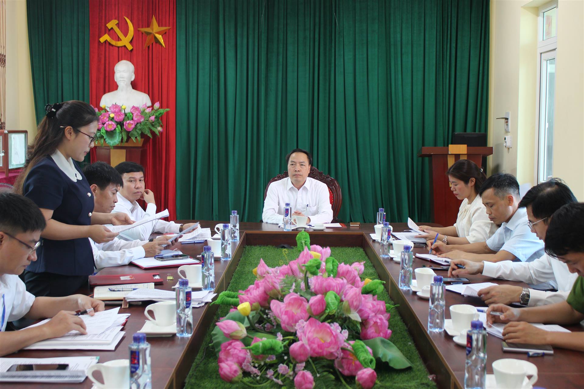 Anh-tin-bai