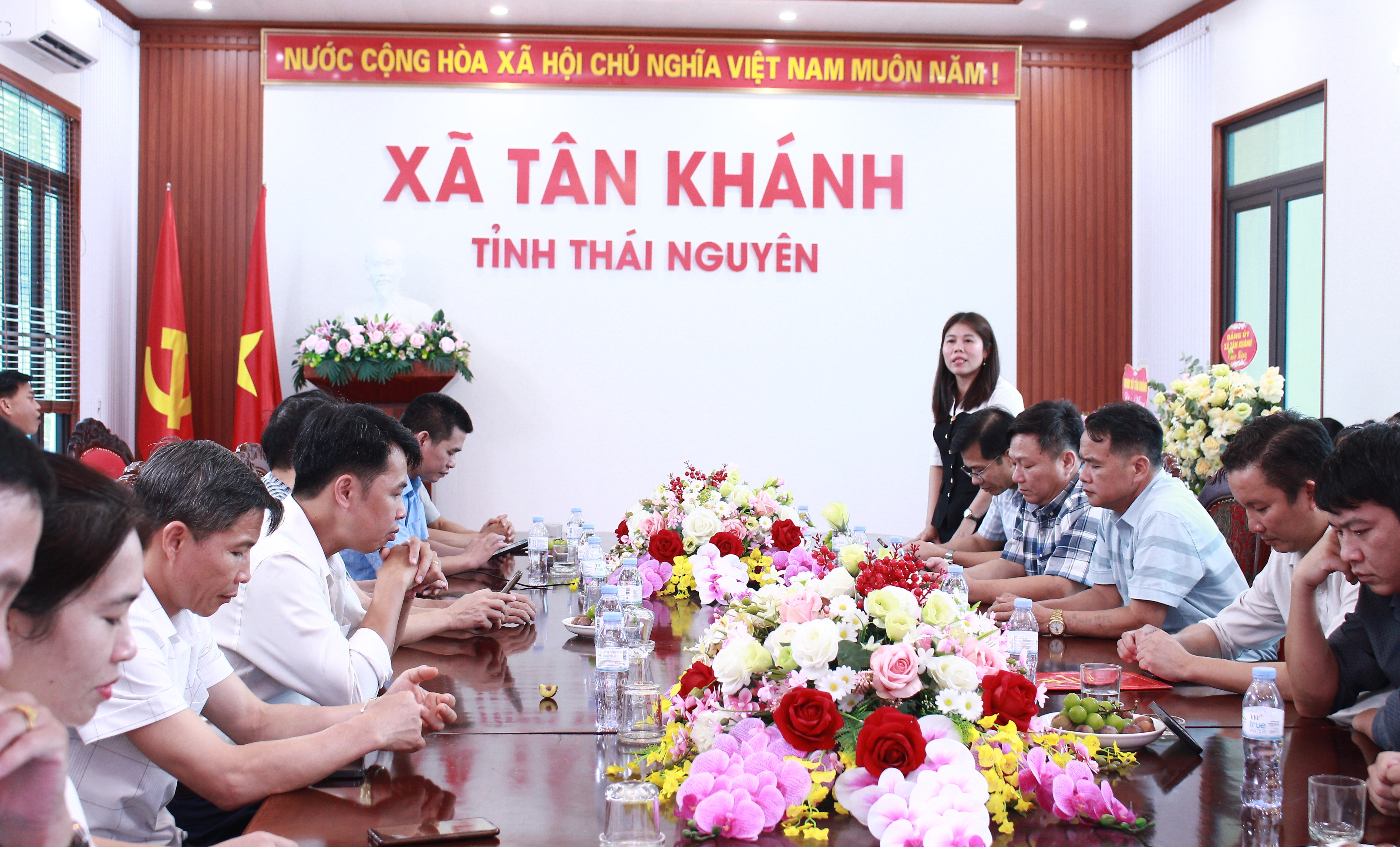 Anh-tin-bai