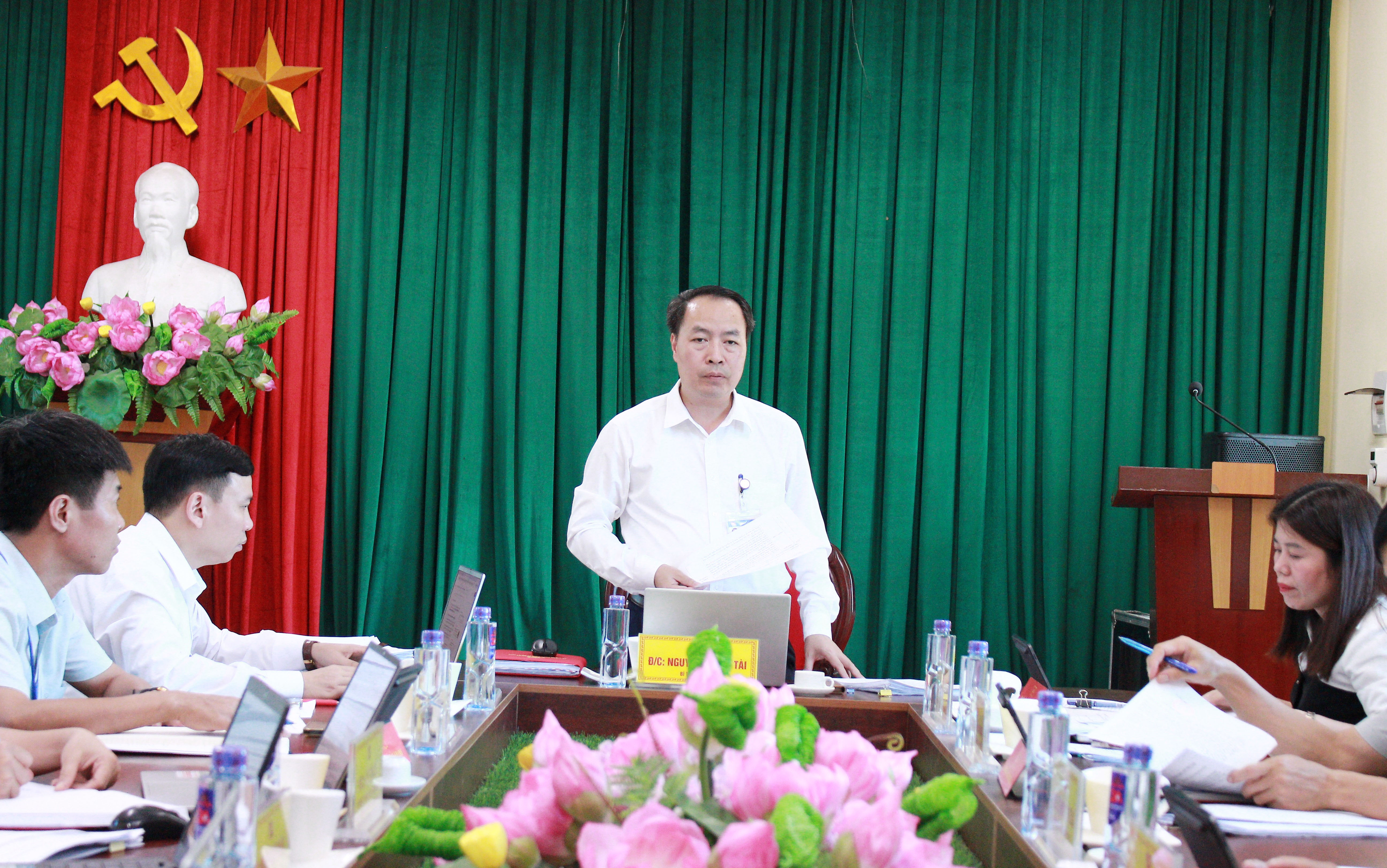 Anh-tin-bai