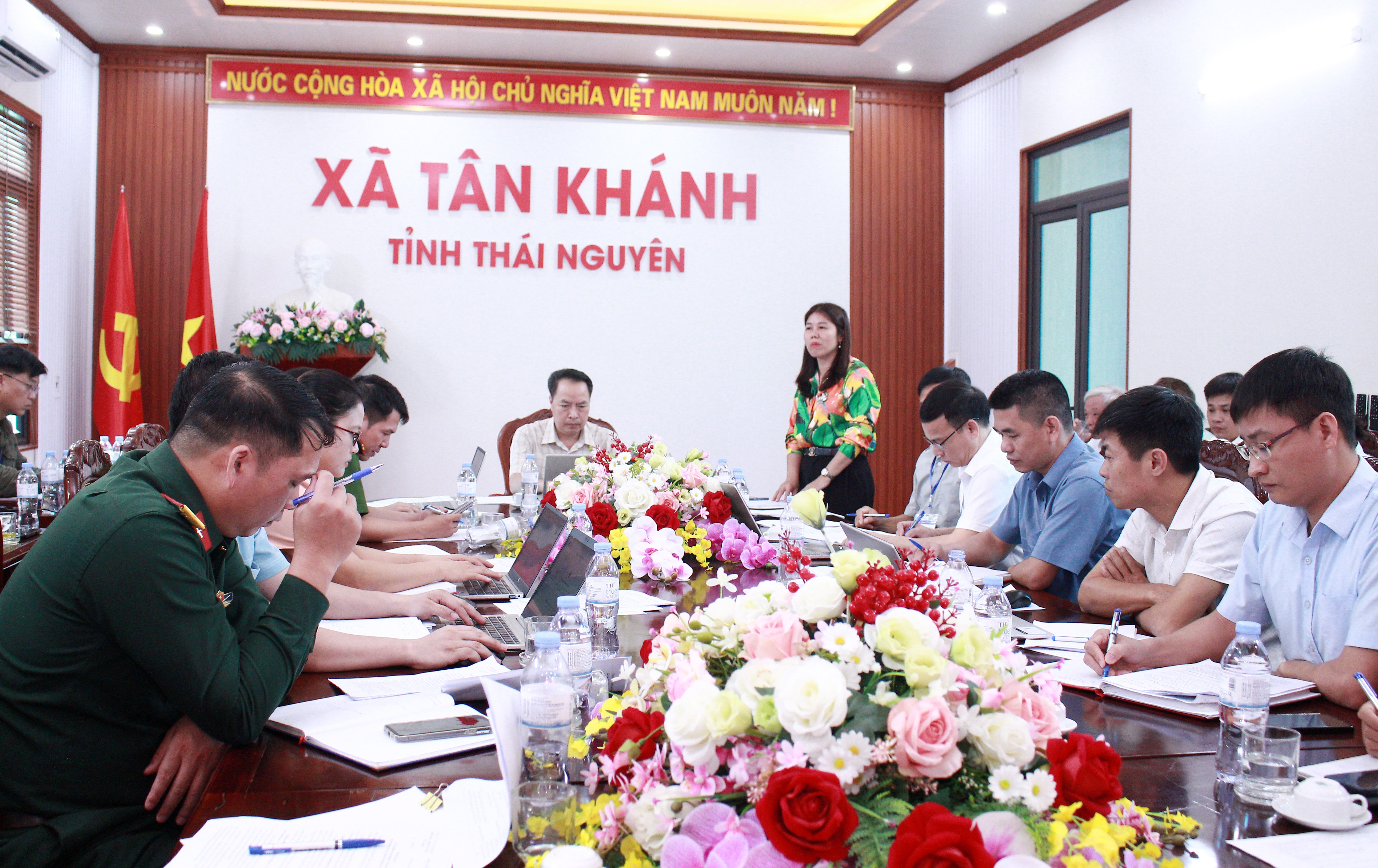 Anh-tin-bai