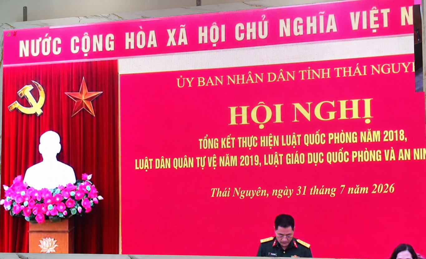 XÃ TÂN KHÁNH THAM DỰ HỘI NGHỊ TỔNG KẾT THỰC HIỆN LUẬT QUỐC PHÒNG NĂM 2018, LUẬT DÂN QUÂN TỰ VỆ NĂM 2019 VÀ LUẬT GIÁO DỤC QUỐC PHÒNG VÀ AN NINH NĂM 2013