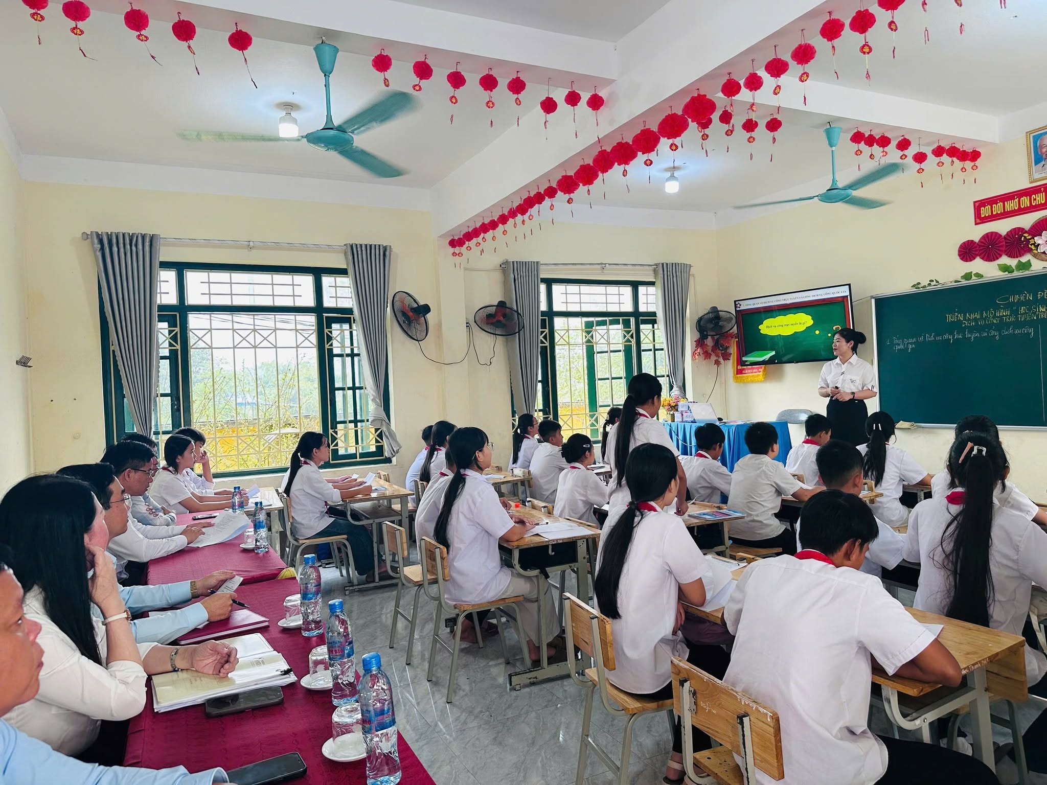Anh-tin-bai